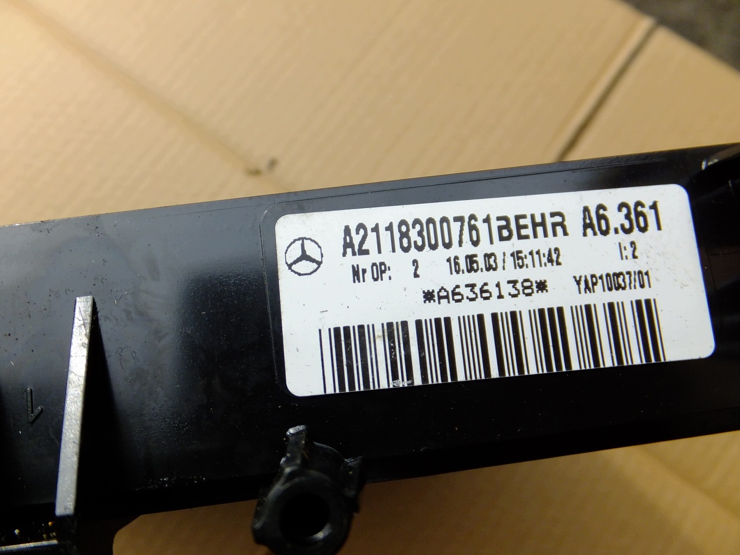 grzalka Bloc de chauffage complet mercedes w211 A2118300761