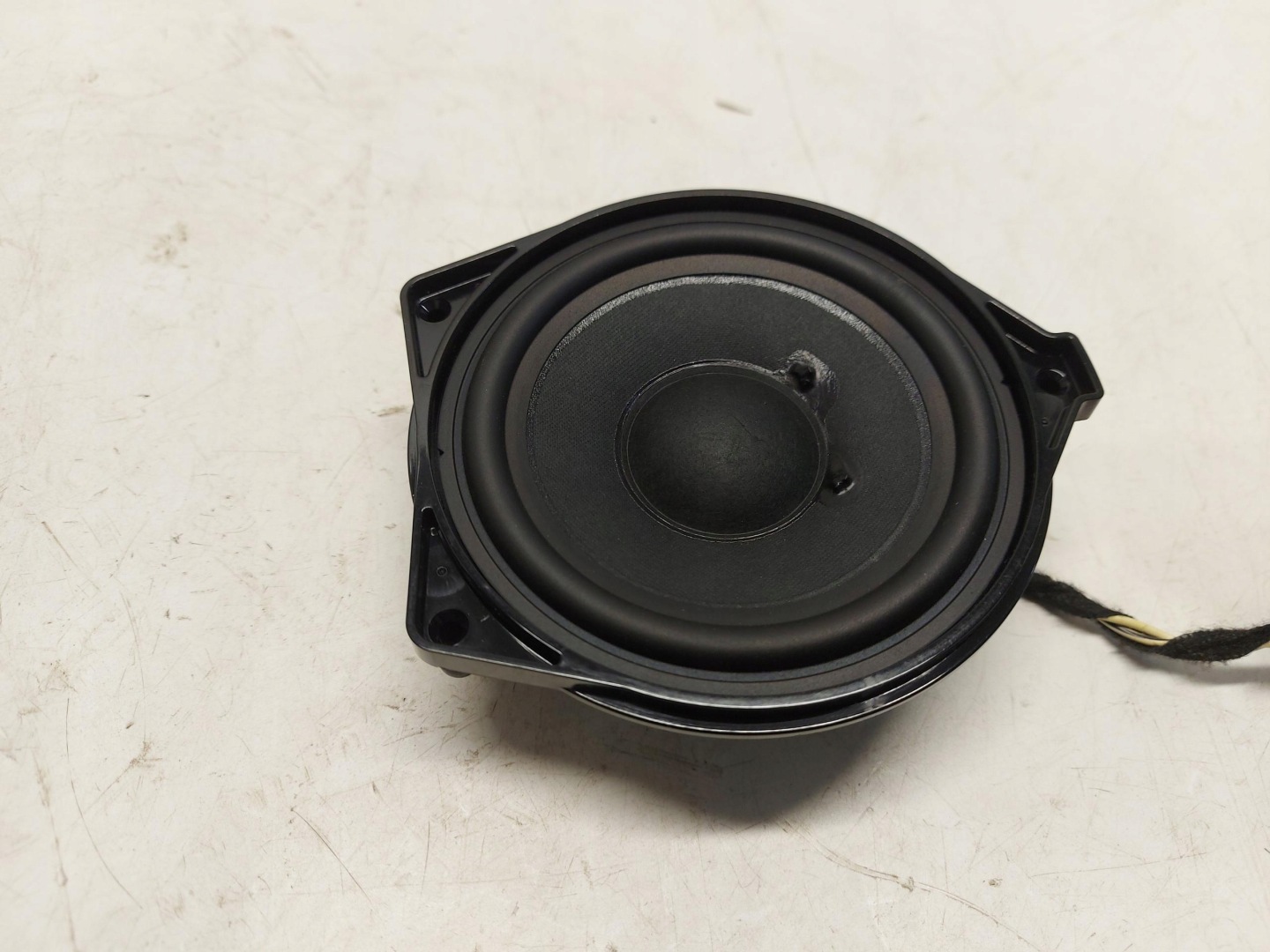 Mercedes EQC 400 W293 speaker A2058201002