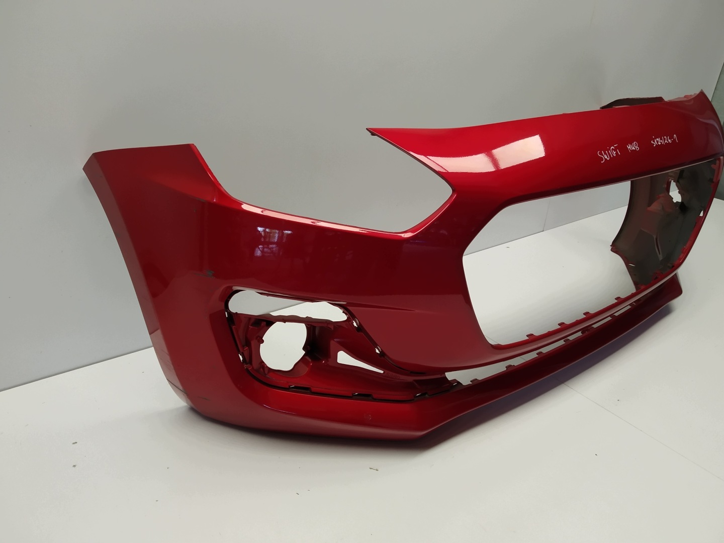 2017r + Suzuki Swift Mk8 bumper front original 71711-53R red