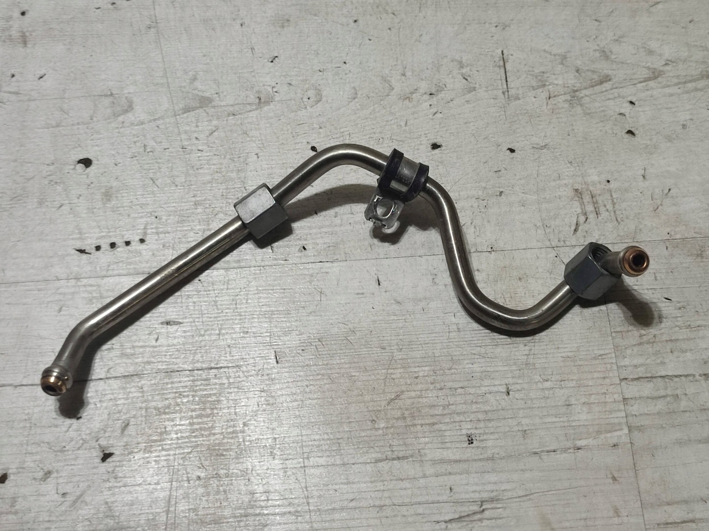 Volkswagen Touran III 2020 fuel line
