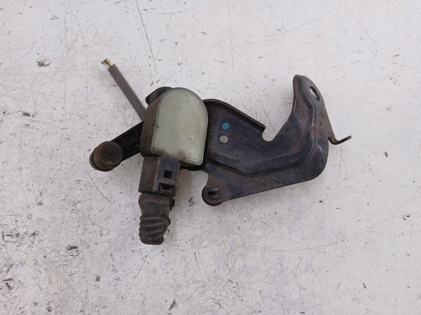AUDI A6 C6 Sensor POZIOMOWANIA Leuchten 4F0616571K