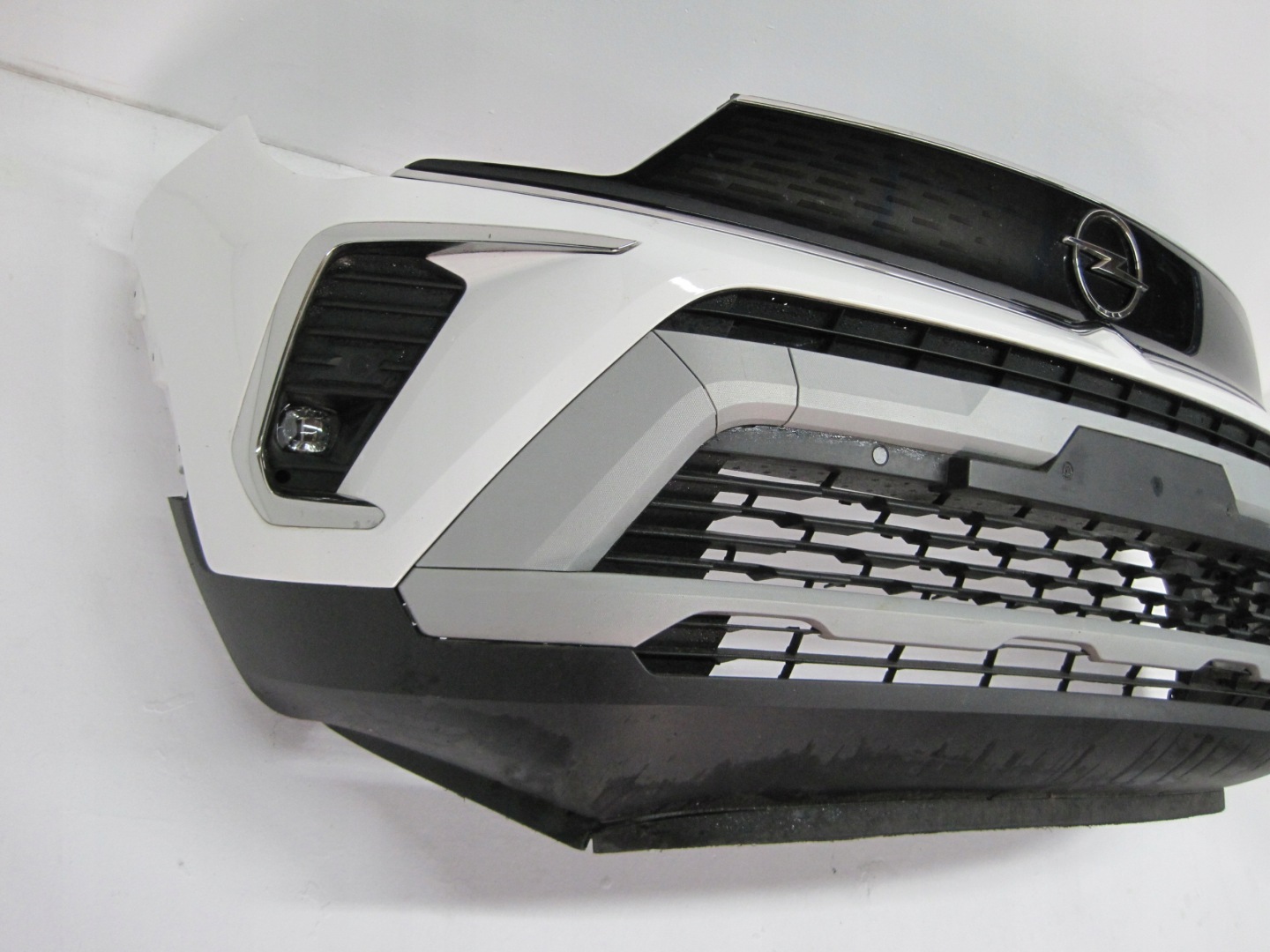 bumper OPEL CROSSLAND X 4 PDC front front