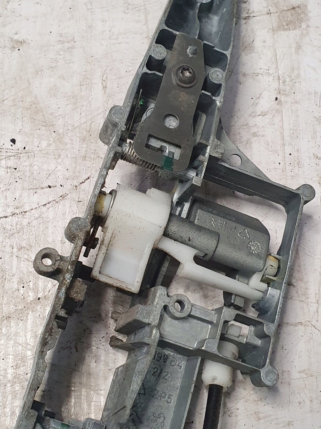 lock door Z handle right front CITROEN C5 III 3 X7 10r. PSA 732148