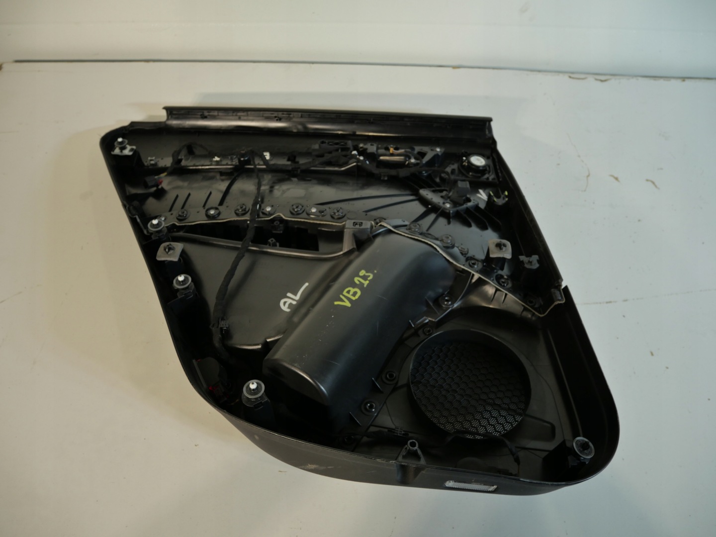 side door upholstery right rear part AUDI Q5 8R0