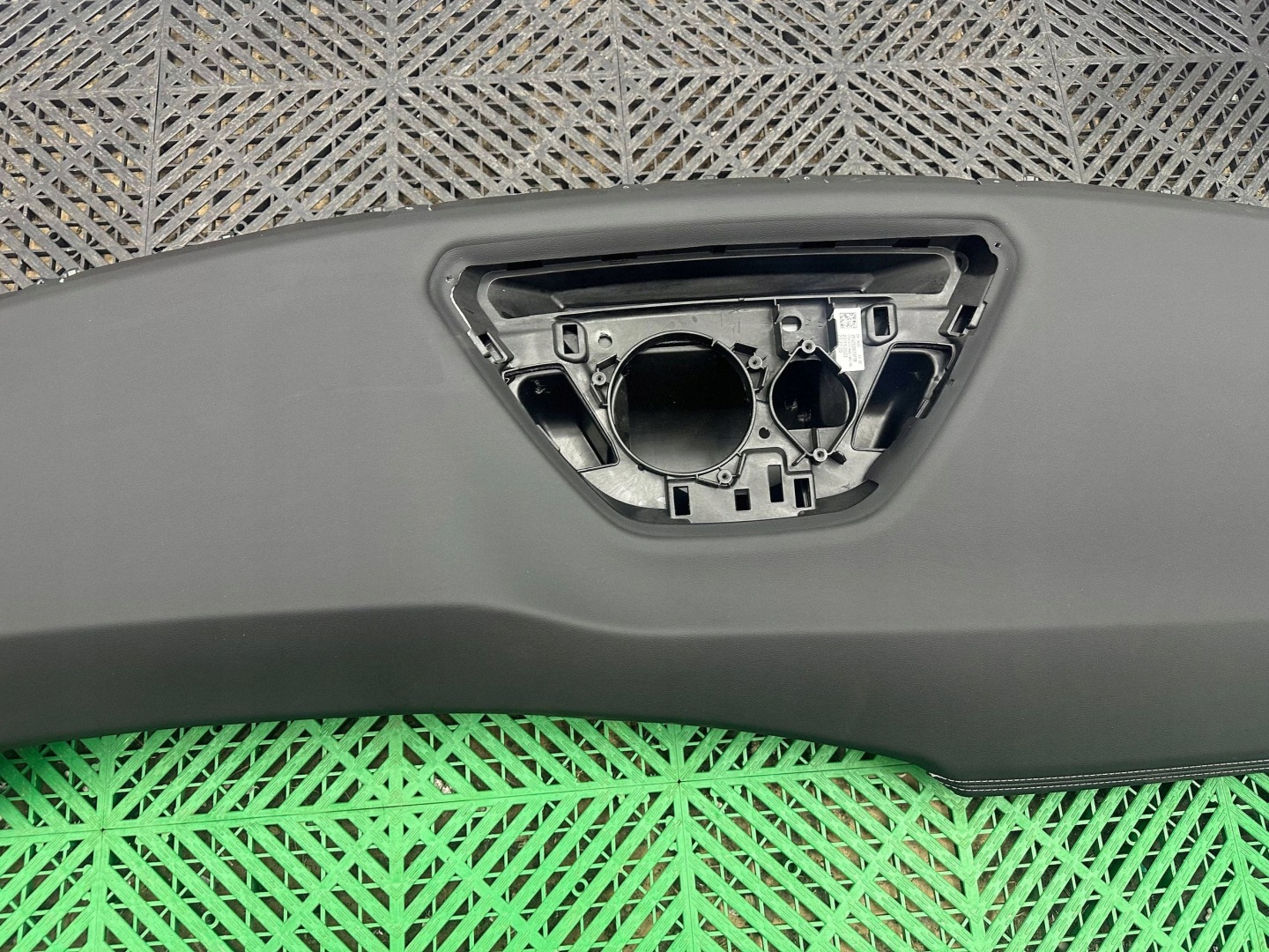 dashboard instrument panel BMW X1 U11