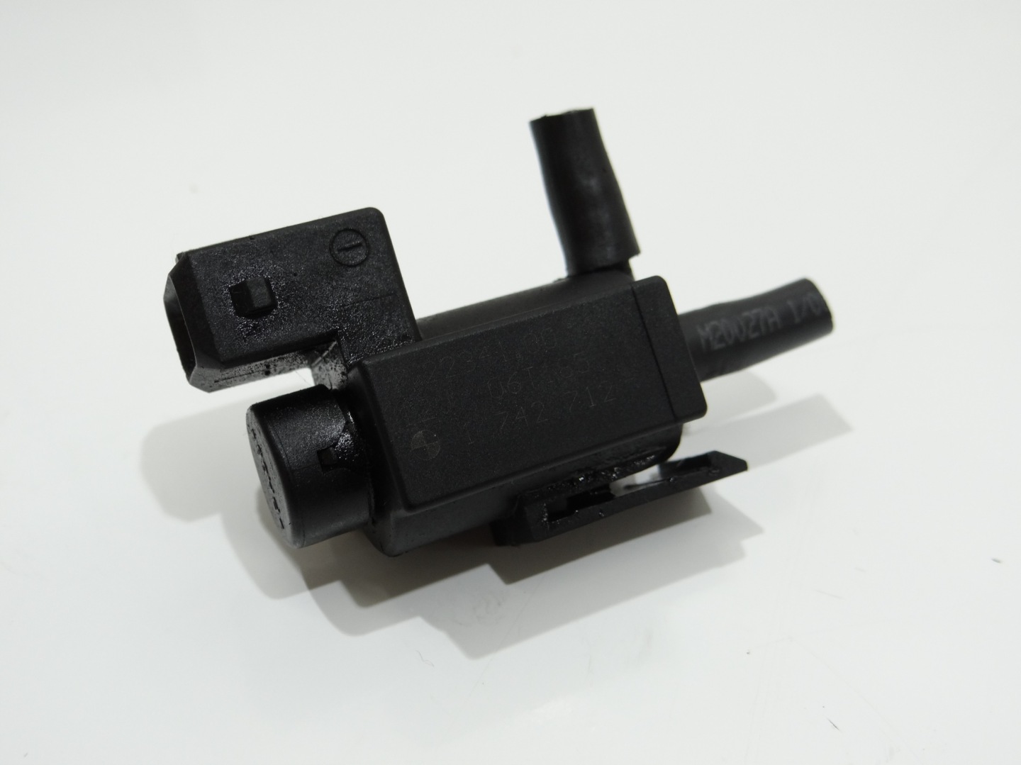ventil vakum BMW E60 E87 E90 3.0D 1742712