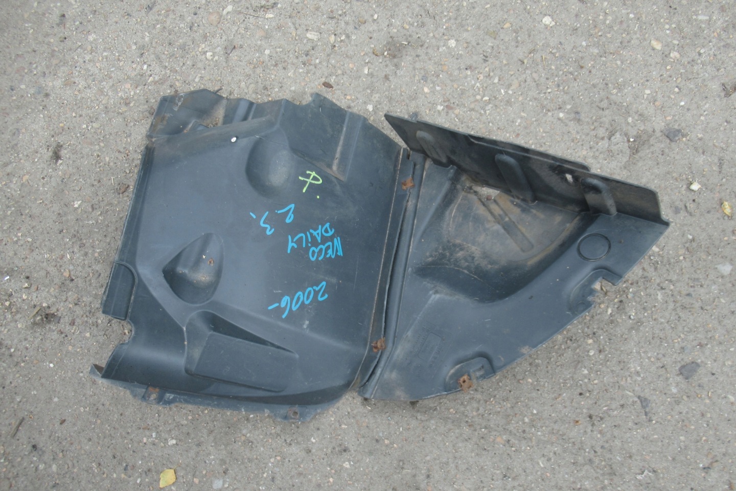IVECO DAILY 06R OSLON below engine right DX-50032