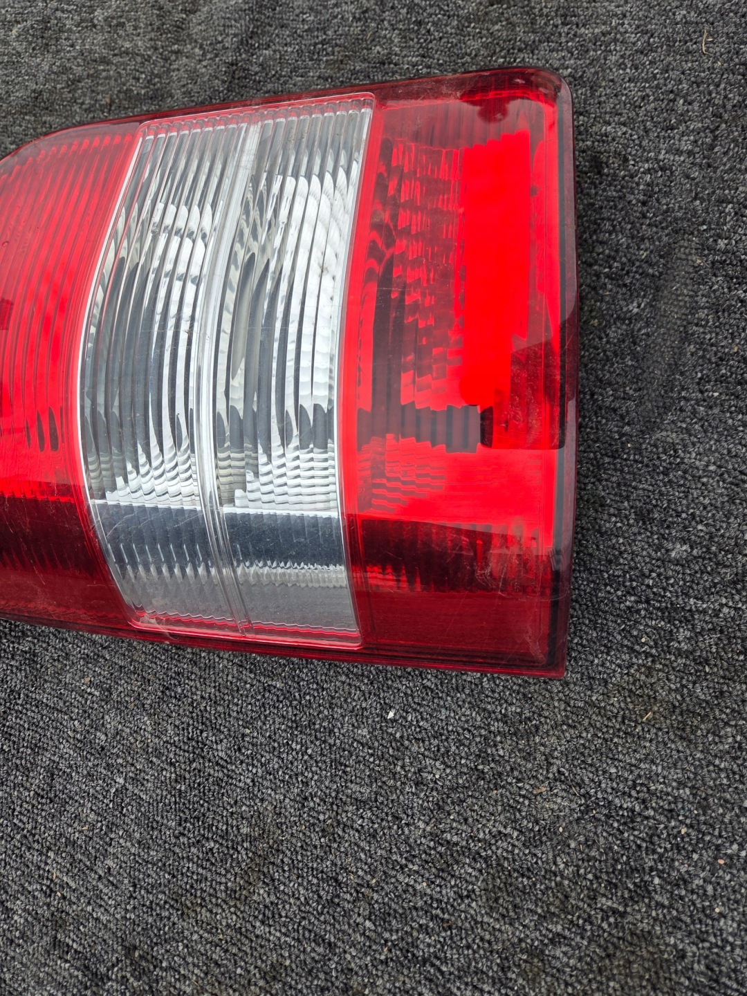 light left rear left rear part VOLKSWAGEN TRANSPORTER T5 7H0945095L