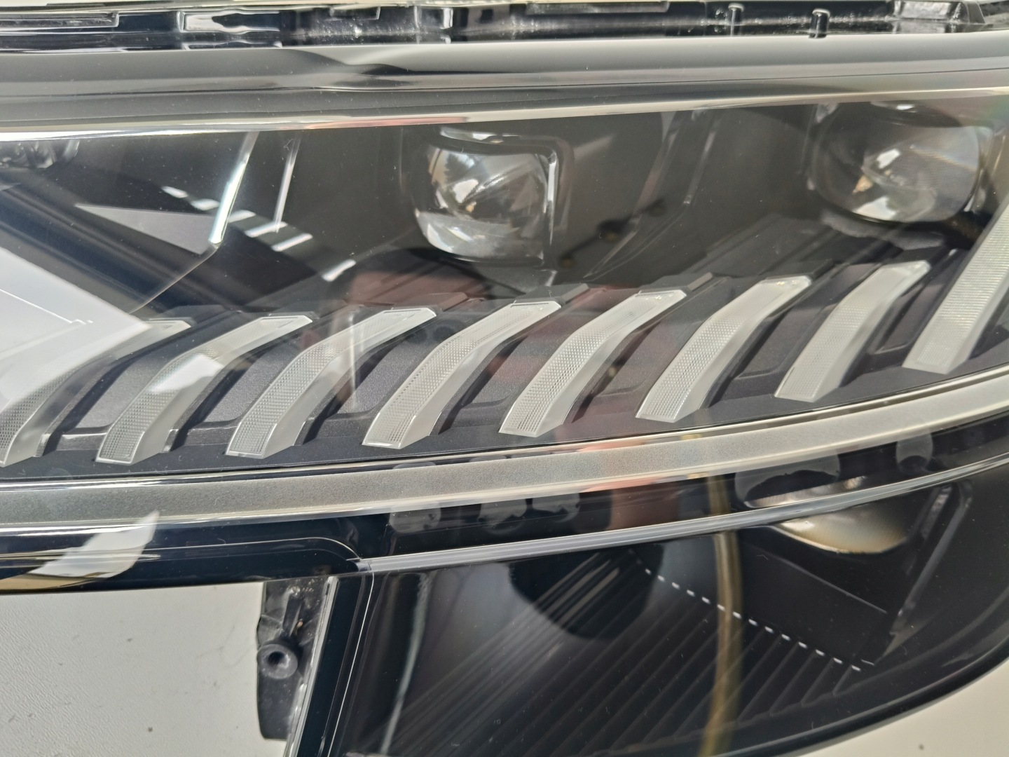 light left REFLEKTOR AUDI Q8 4M8 FULL LED MATRIX