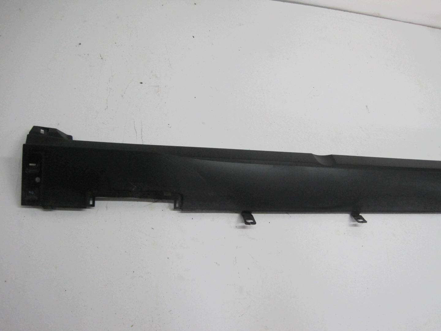 cap moulding threshold JAGUAR and PACE right 18R
