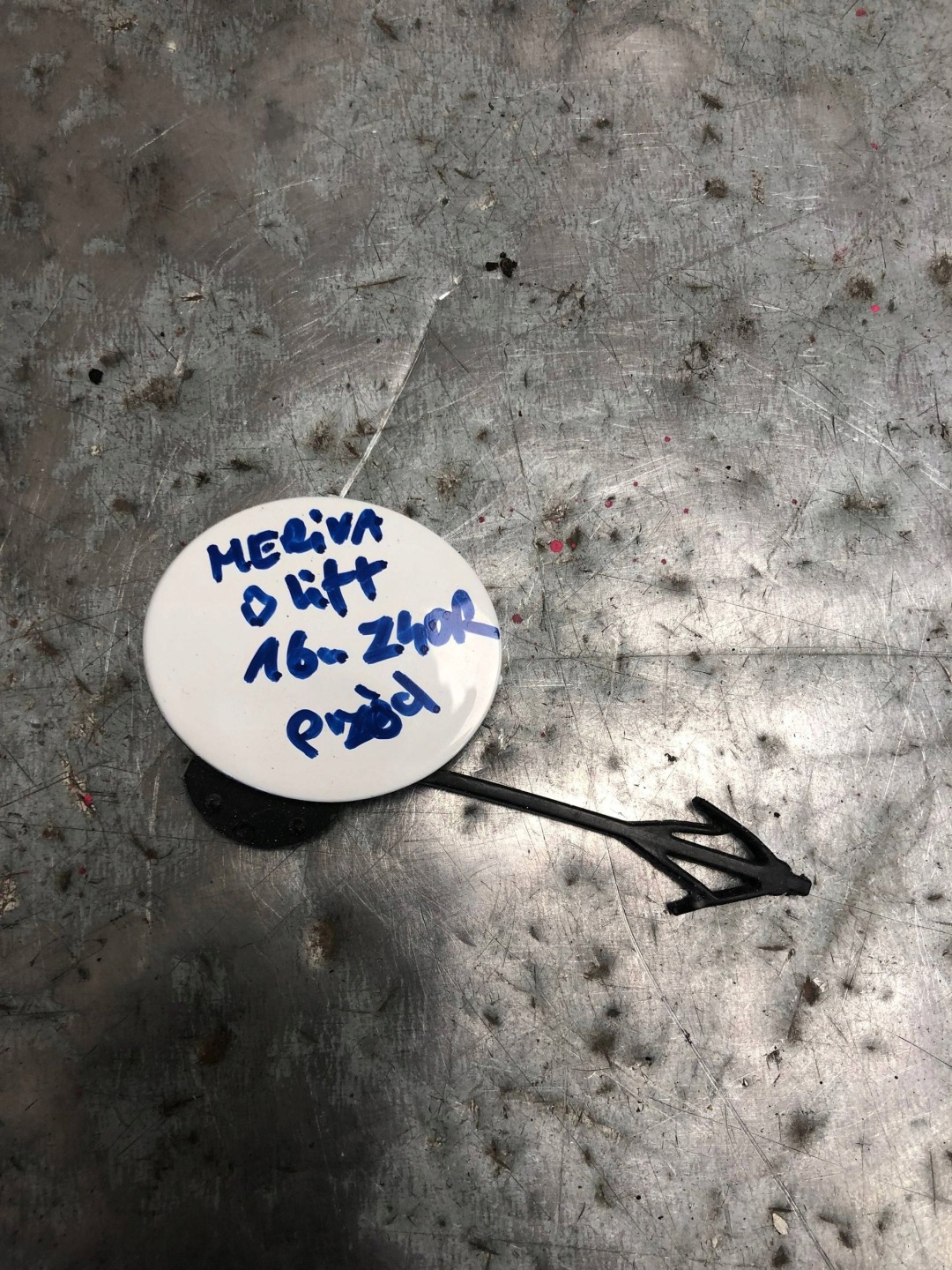 towing hook cap front Z40R OPEL MERIVA B LIFT 13267704