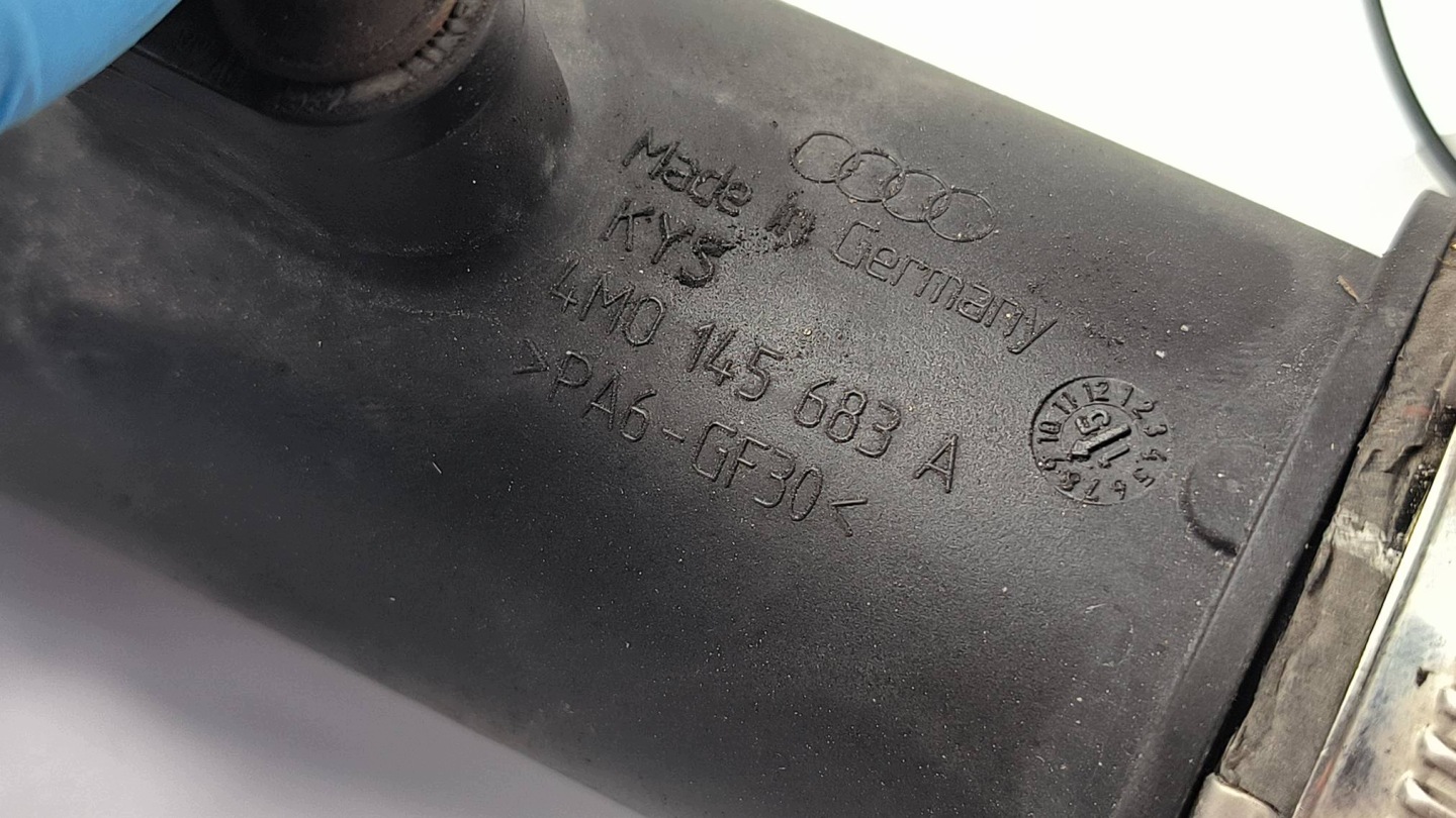 Schlauch rohr DOLOT 4M0145683A AUDI Q7 II 4M