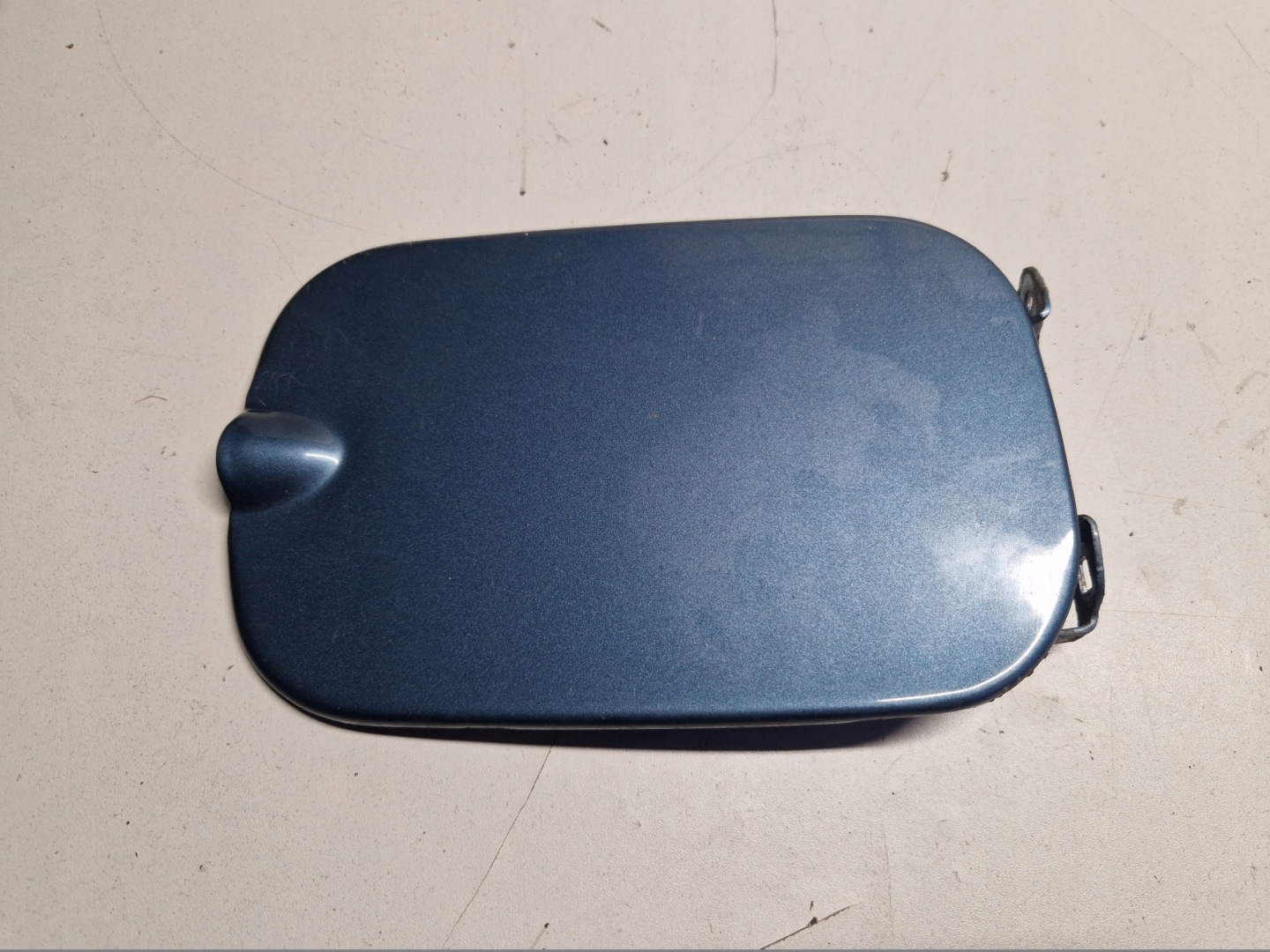 DACIA SANDERO Tankklappe des Kraftstoffsbehälters
