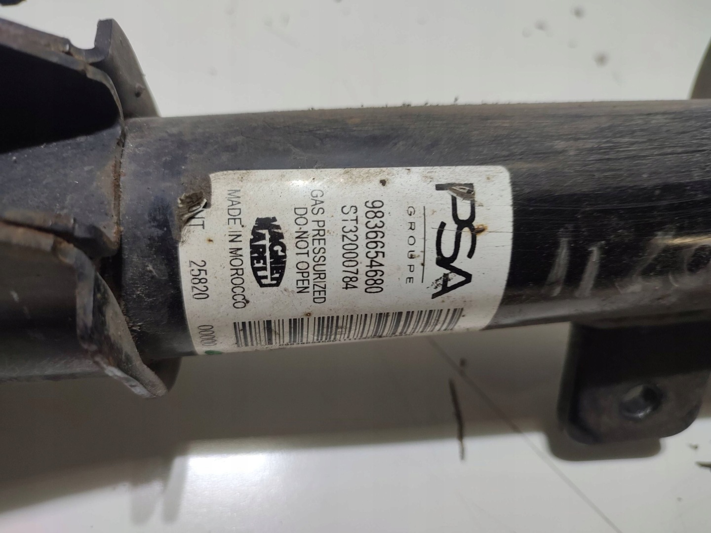 Peugeot 2008 II 2020 front side right shock absorber front