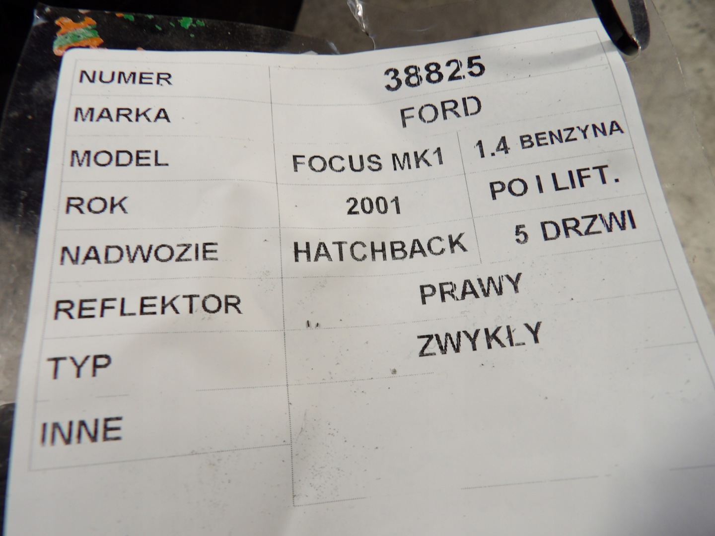 Ford Focus MK1 light front right XS4X-13005