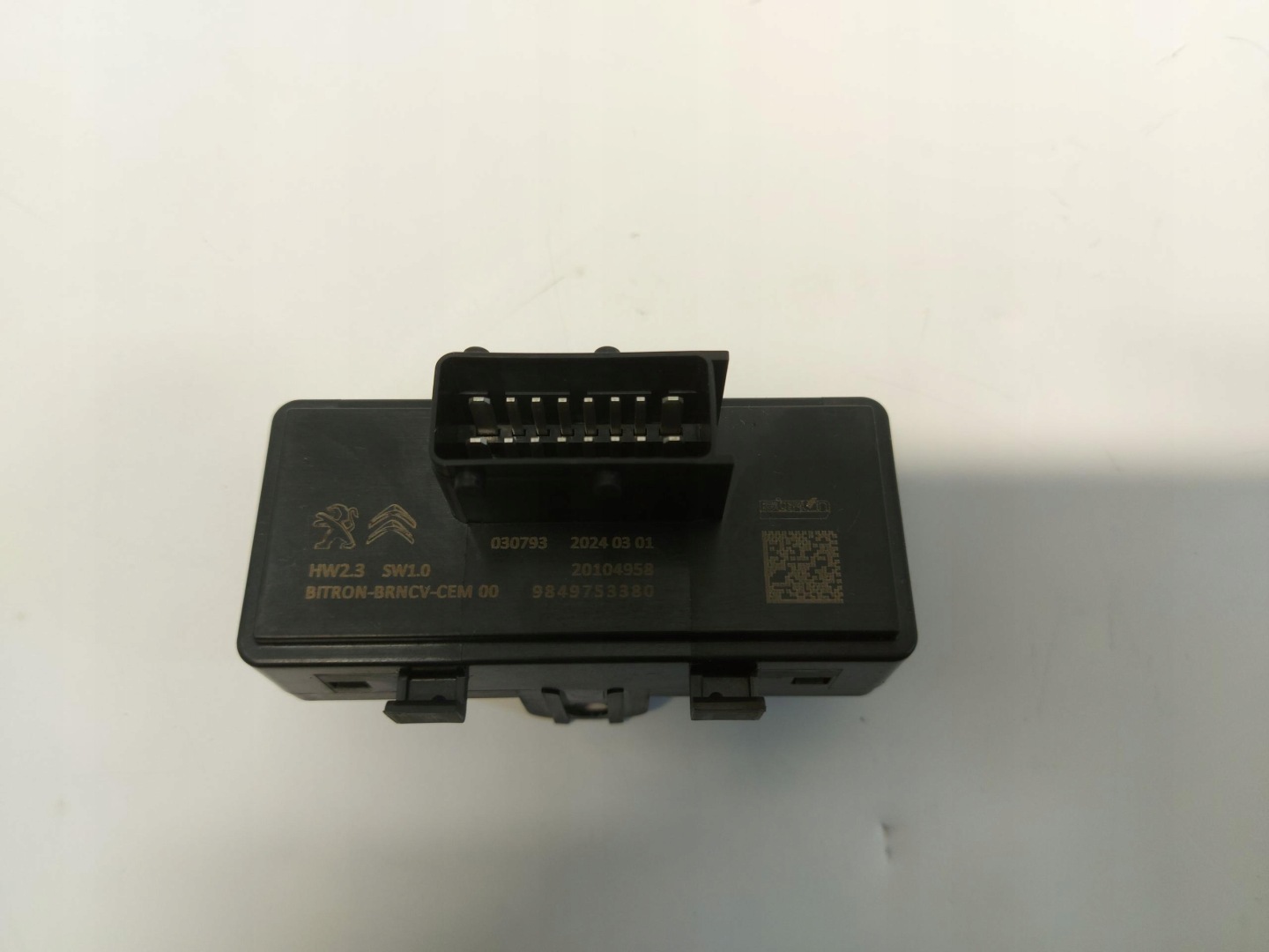 Opel Mokka-E II B module seat front left 9849753380