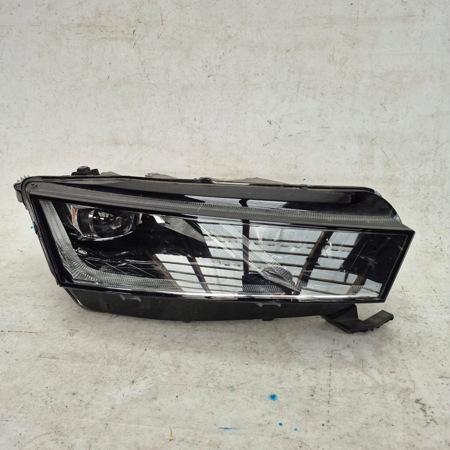 SKODA OCTAVIA IV 4 19- light front front right FULL LED 5E4941016A