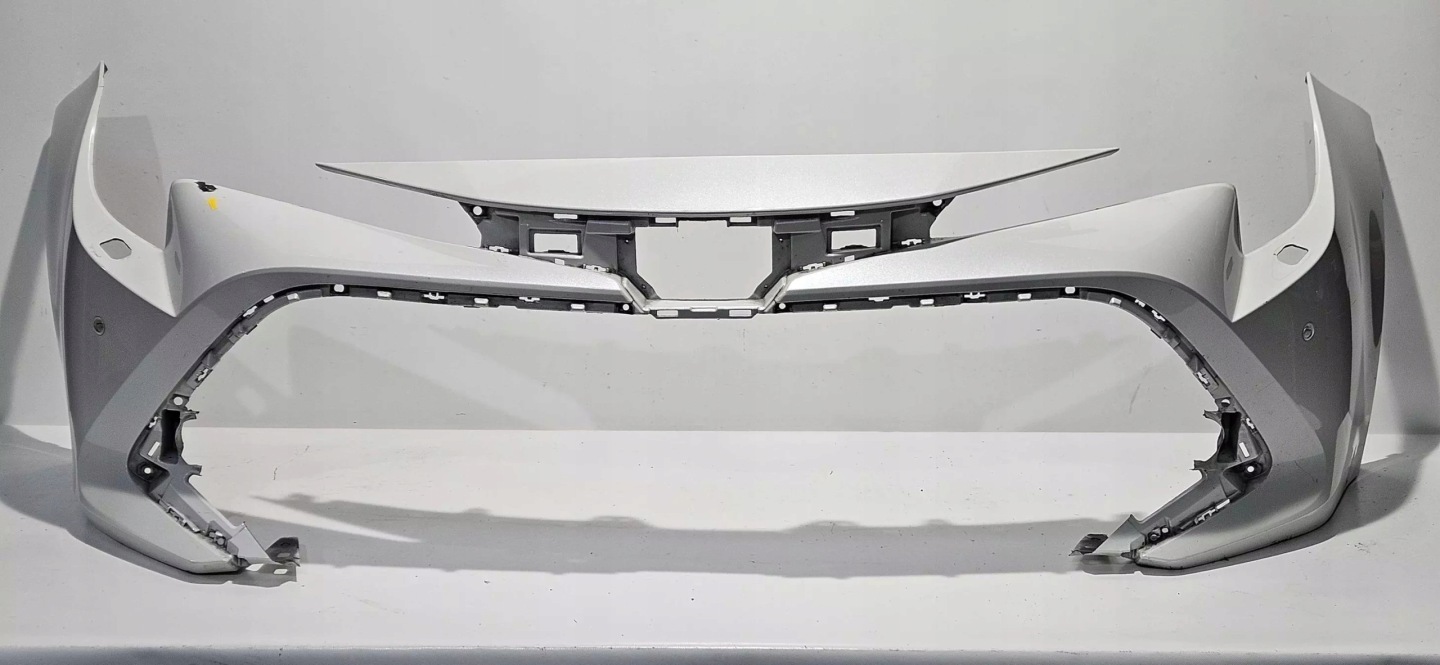front bumper TOYOTA COROLLA E21 GR 20- KOMBI HB