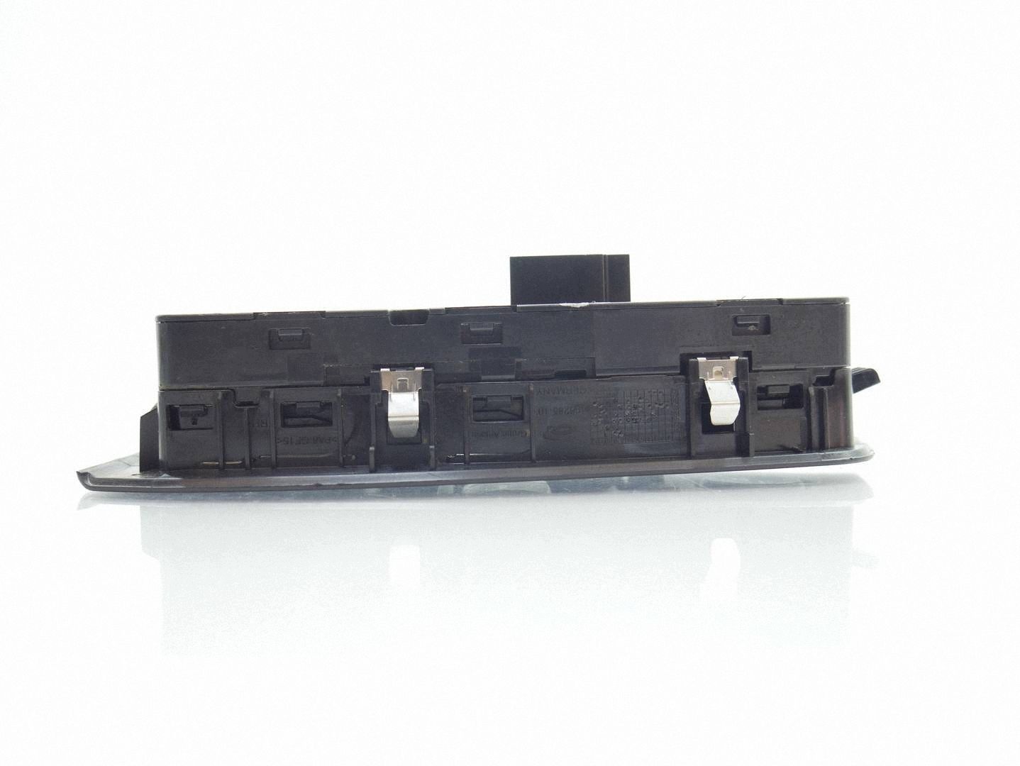 PANEL window control switch driver´s left BMW F40 F44 G20 G80 M3 7948784