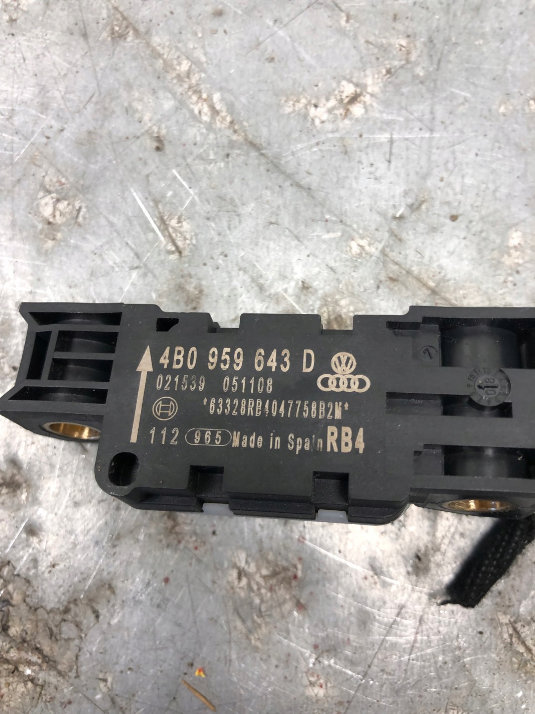 Crashsensor Drucksensor AUDI A3 8P LIFT 4B0959643D