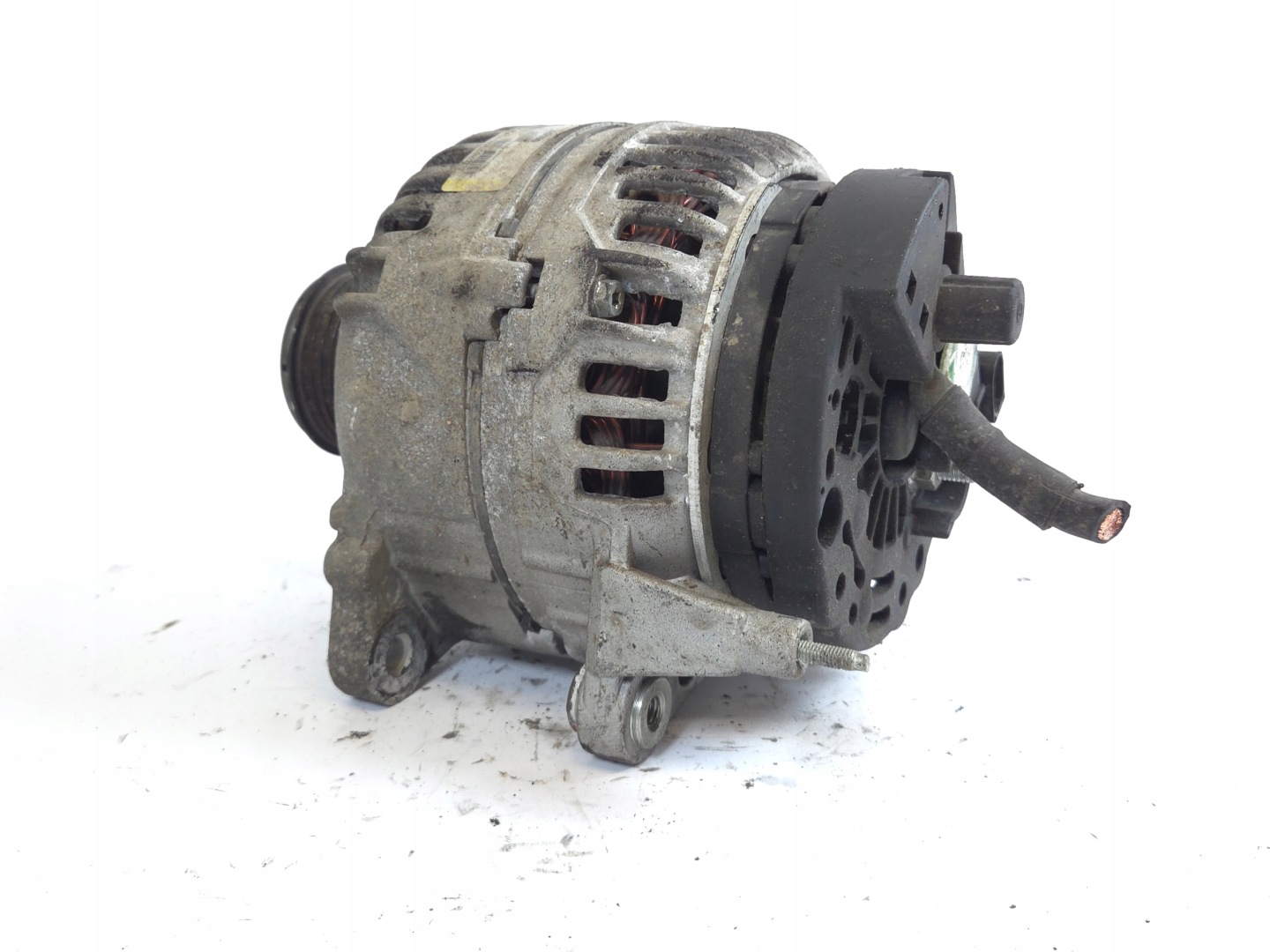 AUDI A3 8P VW GOLF V OCTAVIA II 1.9 TDI alternator A0190 140A