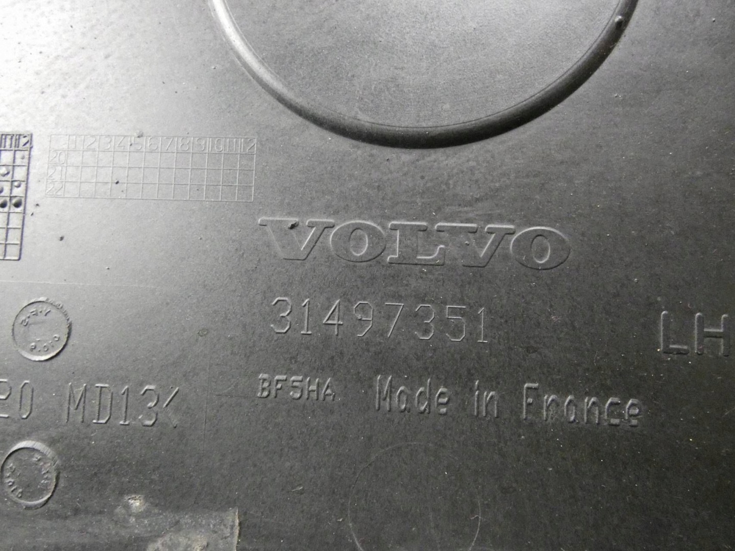 VOLVO XC90 II cover chassis lower left
