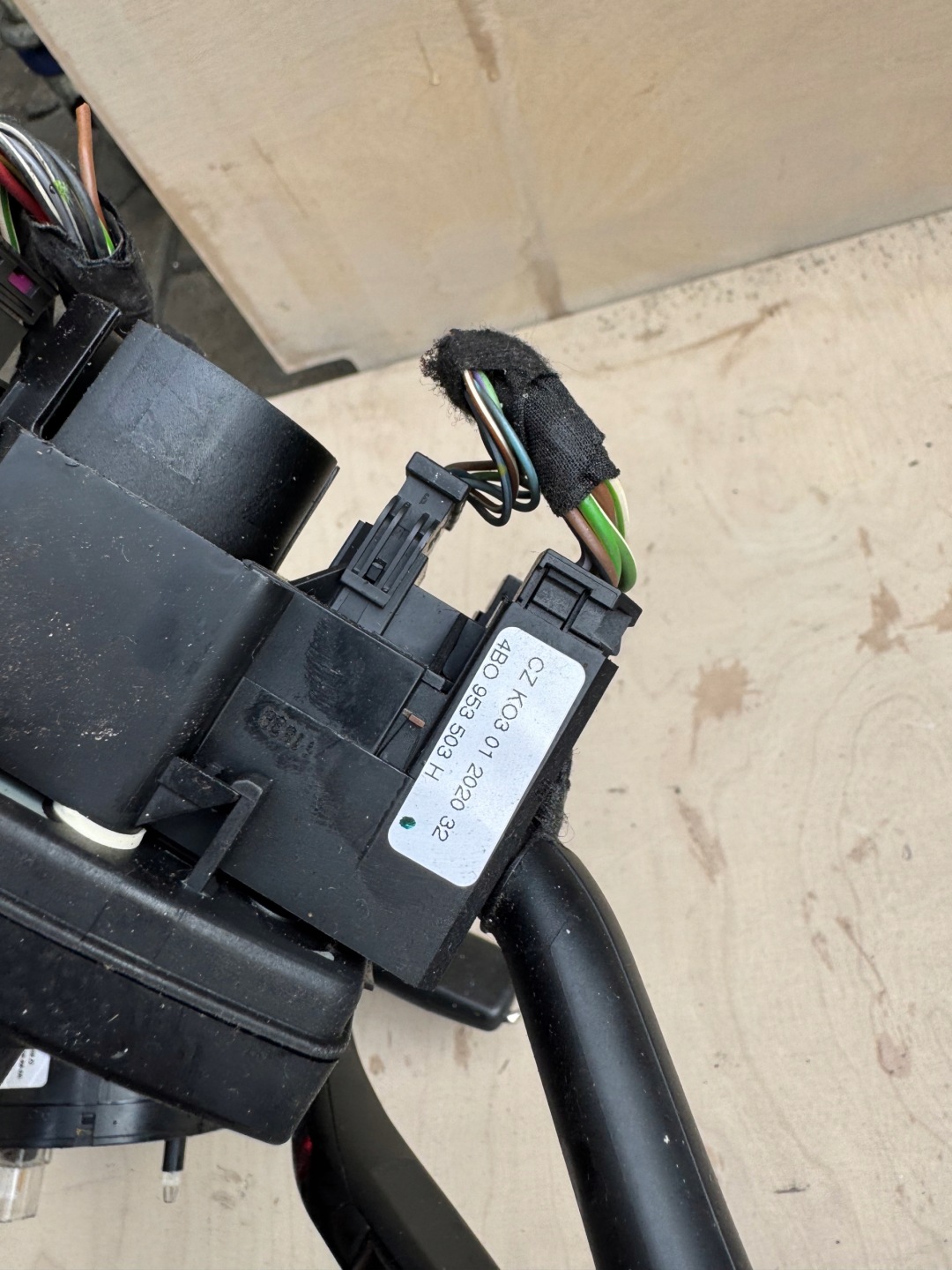DEVIO LUCI TERGICRISTALLO TERGI Volkswagen OE 4B0953503H