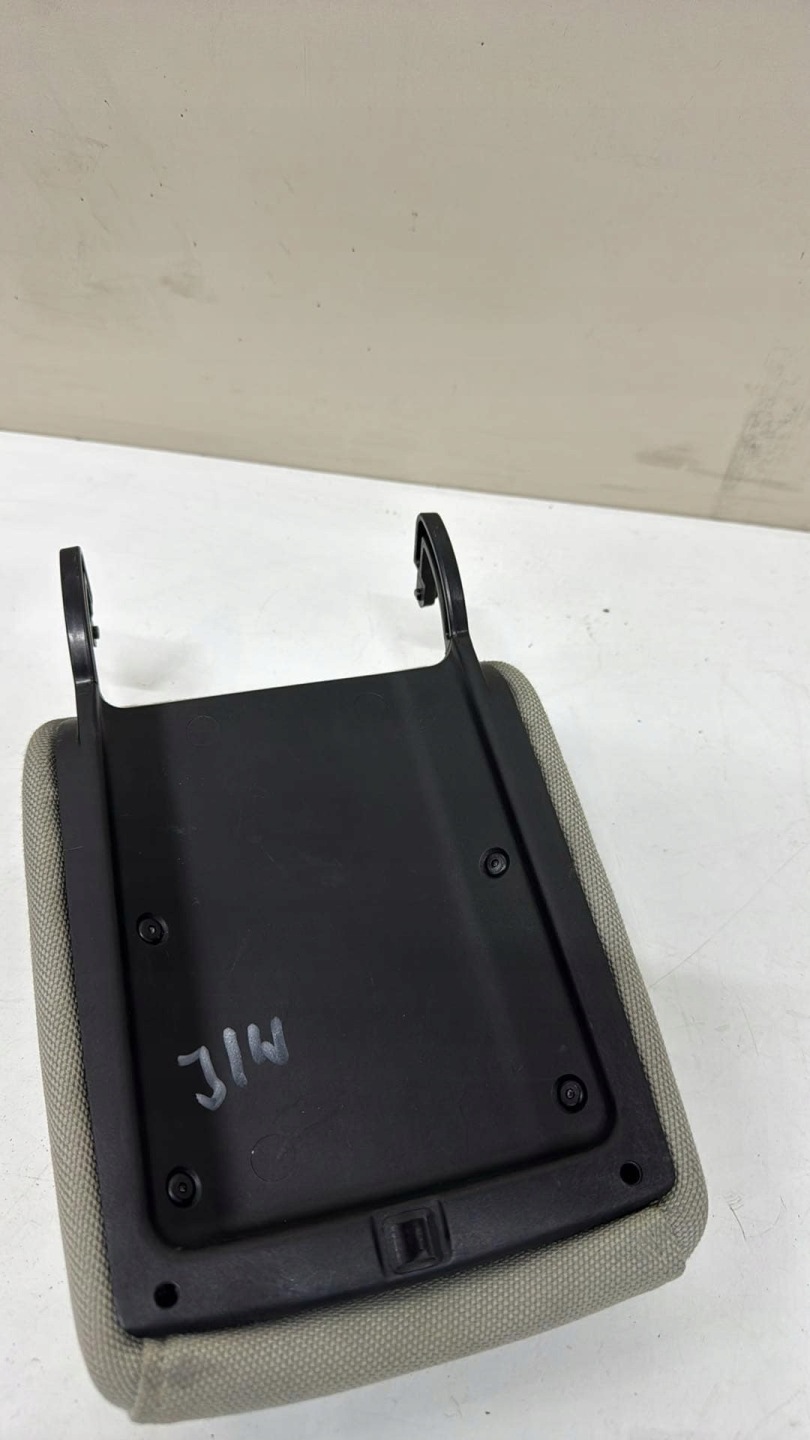 armrest SAAB 9-3 II 93 WELUROWY JASNY 02-11r MATERIALOWY without control