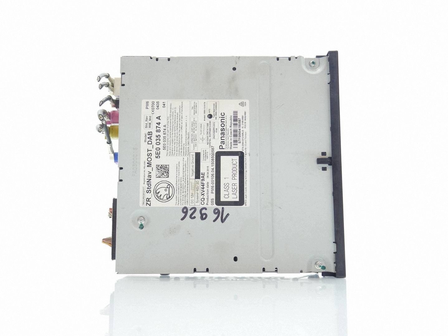 card reader SD NAVI navigation devices MMI MULTIMEDIA SKODA OCTAVIA III 5E0035874A