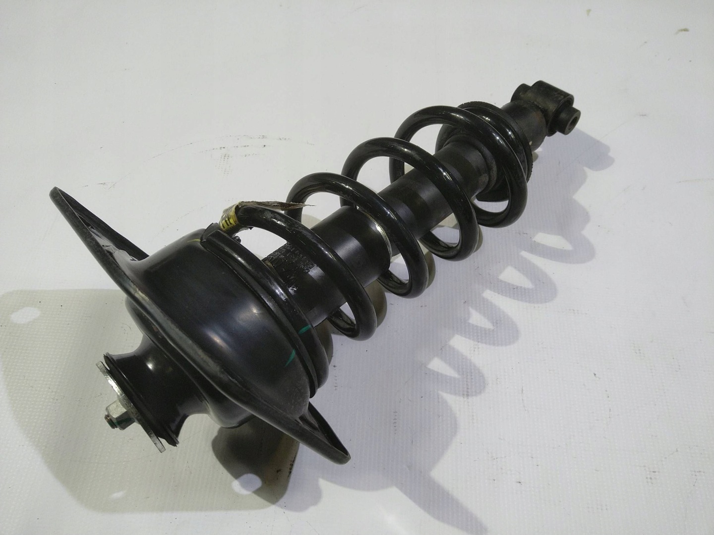 shock absorber left spring left rear part rear Chevrolet Camaro SS 2009-2015
