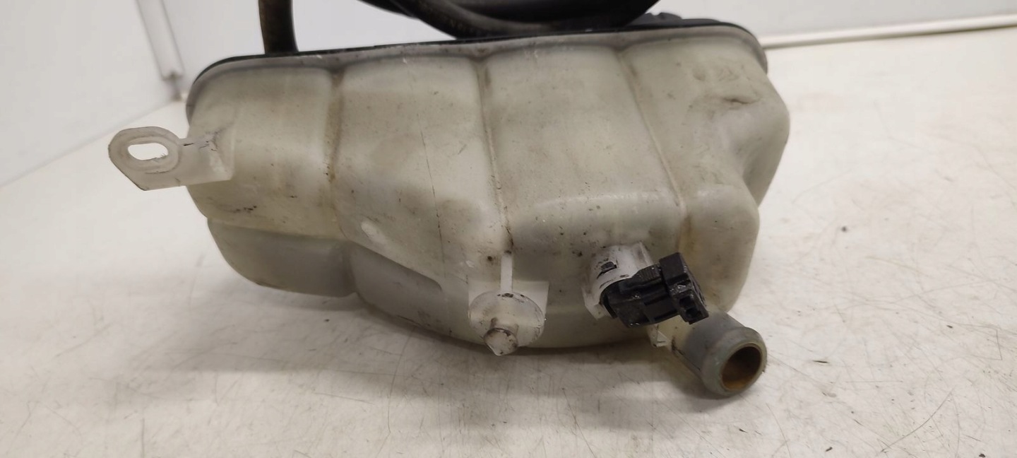 water tank Mercedes W208 CLK CABRIO 2,0 compressor;