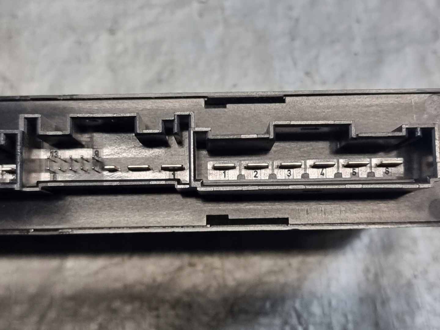 Unité commande confort OE 6939400 BMW SERII 5 E60 03r