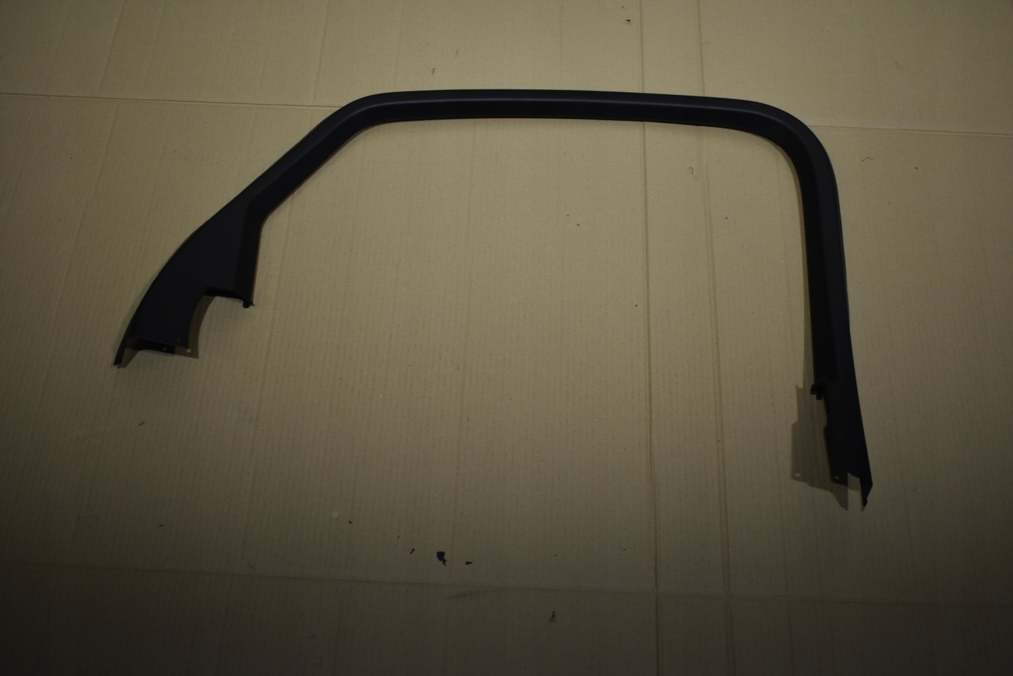 IDEALNA frame cap door rear left AUDI A8 D5 1