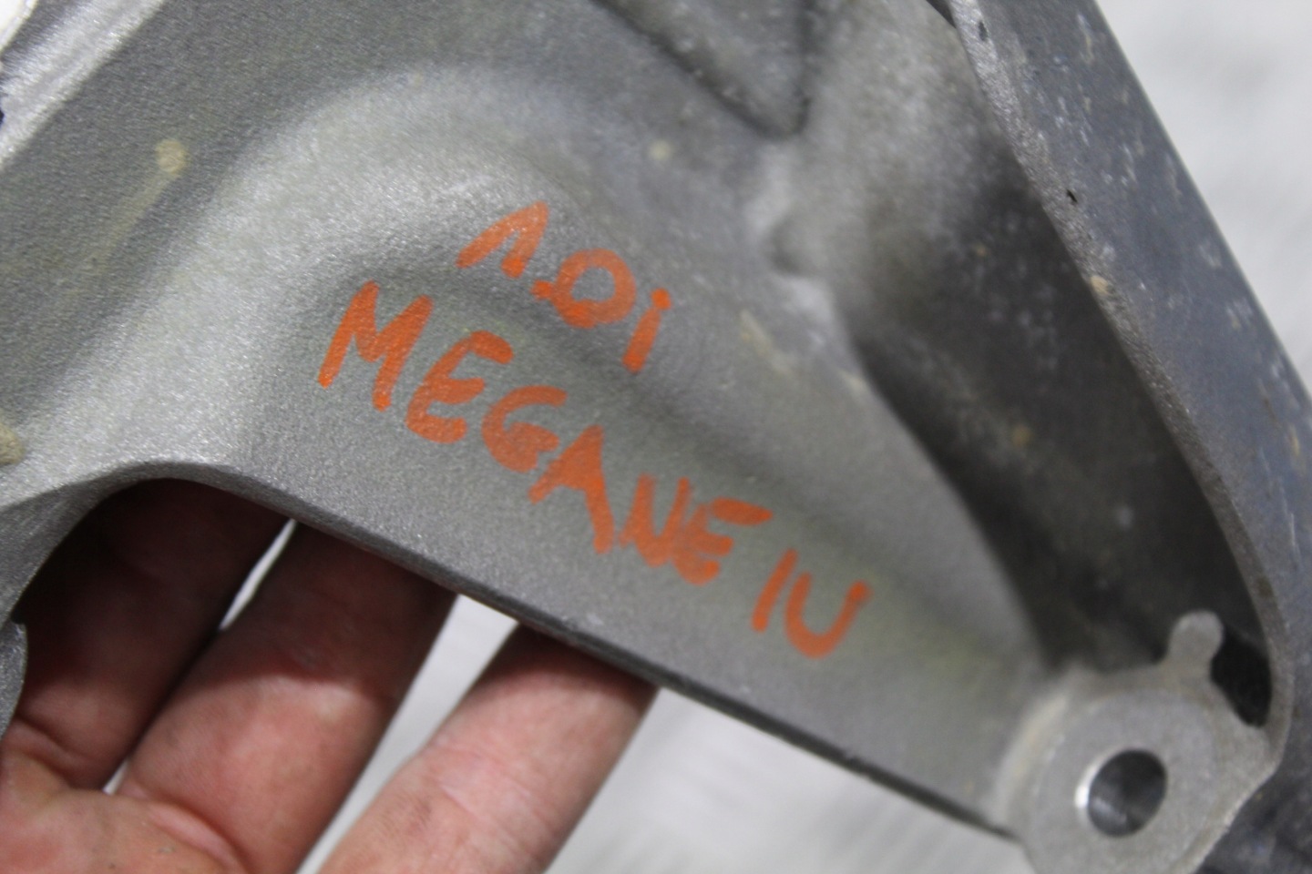SUPPORTO SUPPORTI MOTORE USATO MEGANE IV LIFT