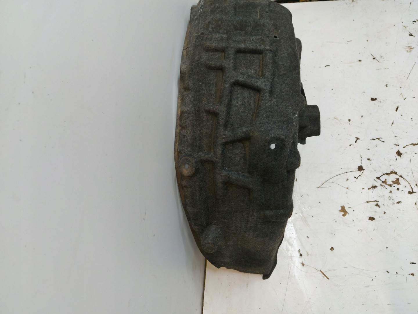 Volvo XC40 T5 EH mudguard right rear part