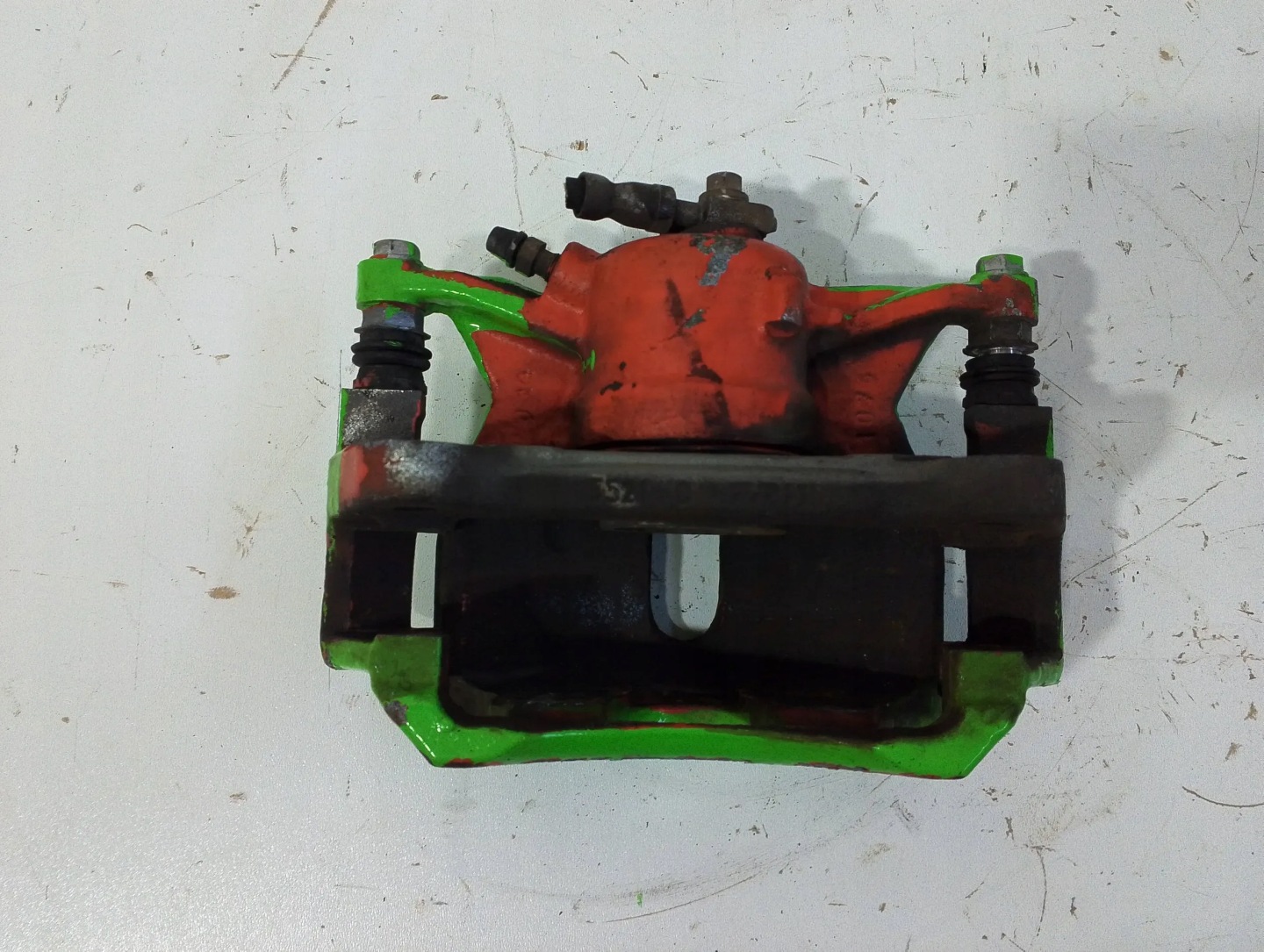 Audi A3 S3 8V caliper front left 1076 (B118)