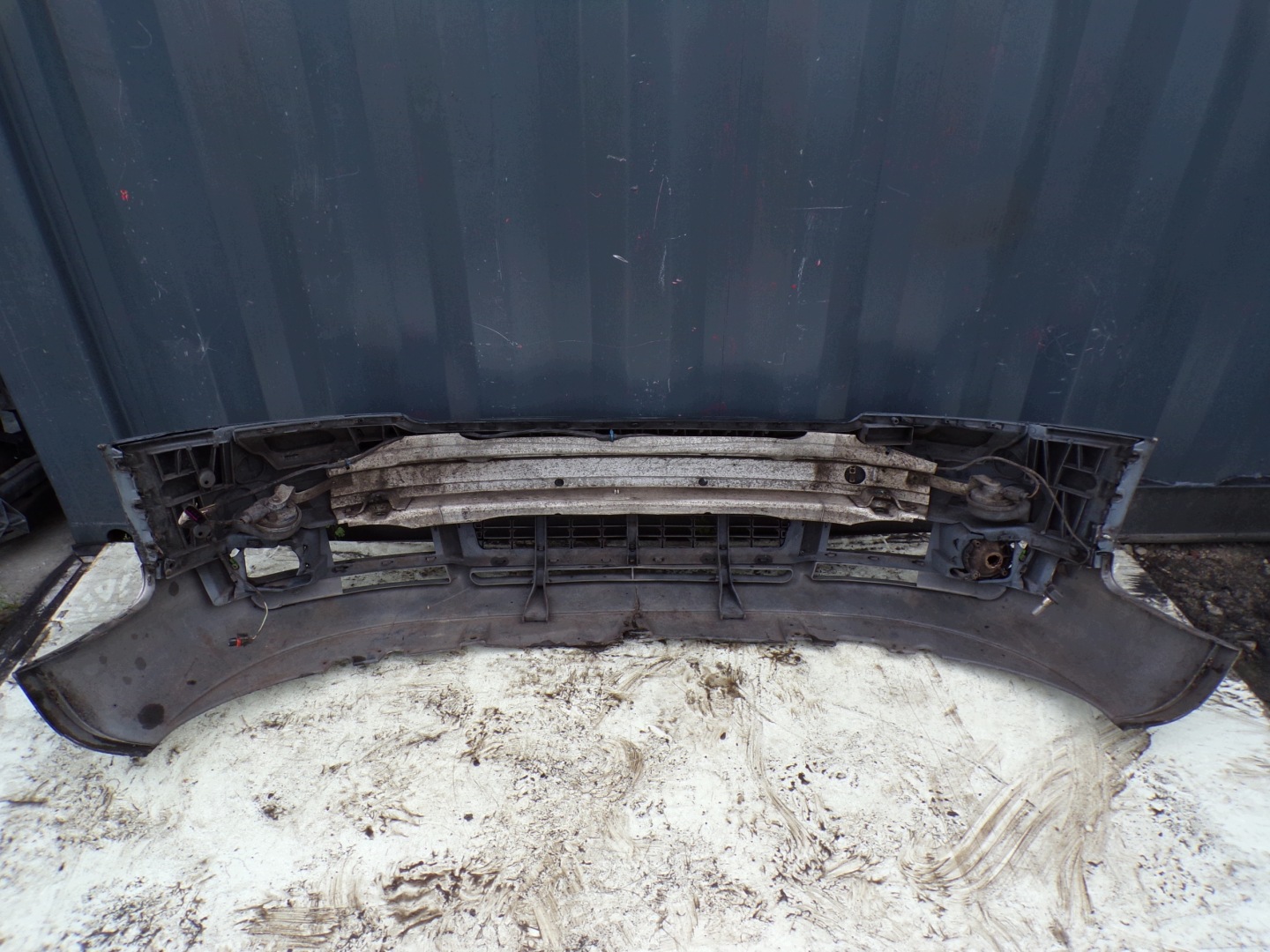 front bumper PRZODAUDI A4 B6 + sider (R1)