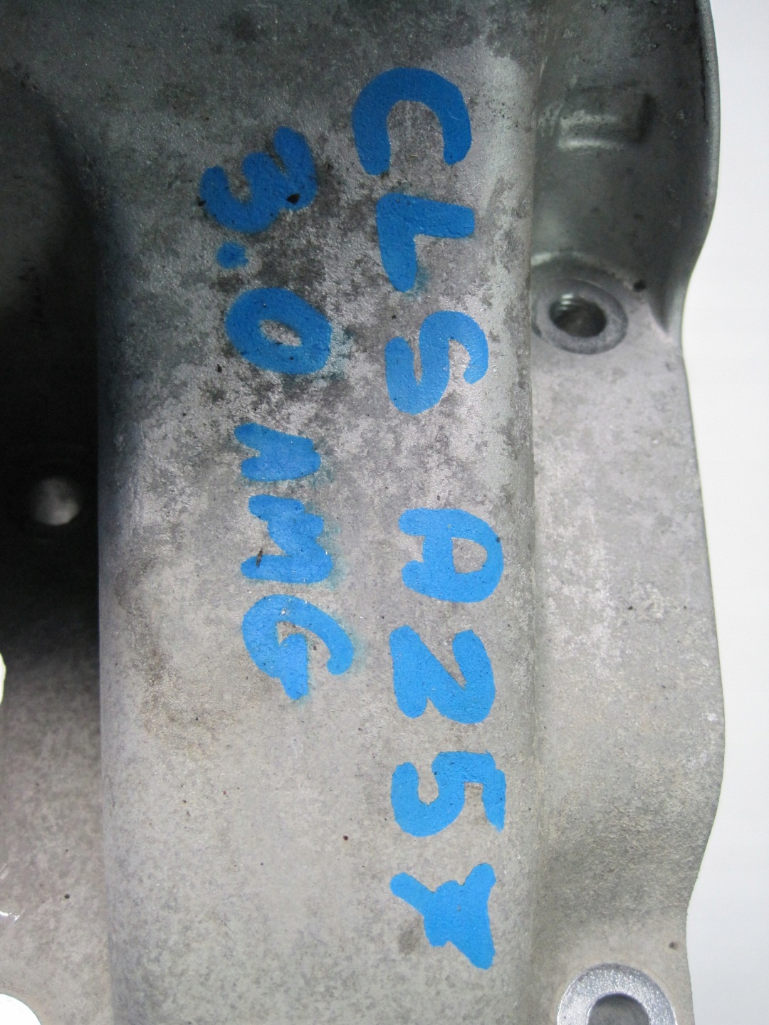 Support MERCEDES CLS 257 AMG 3,0i 6542232900