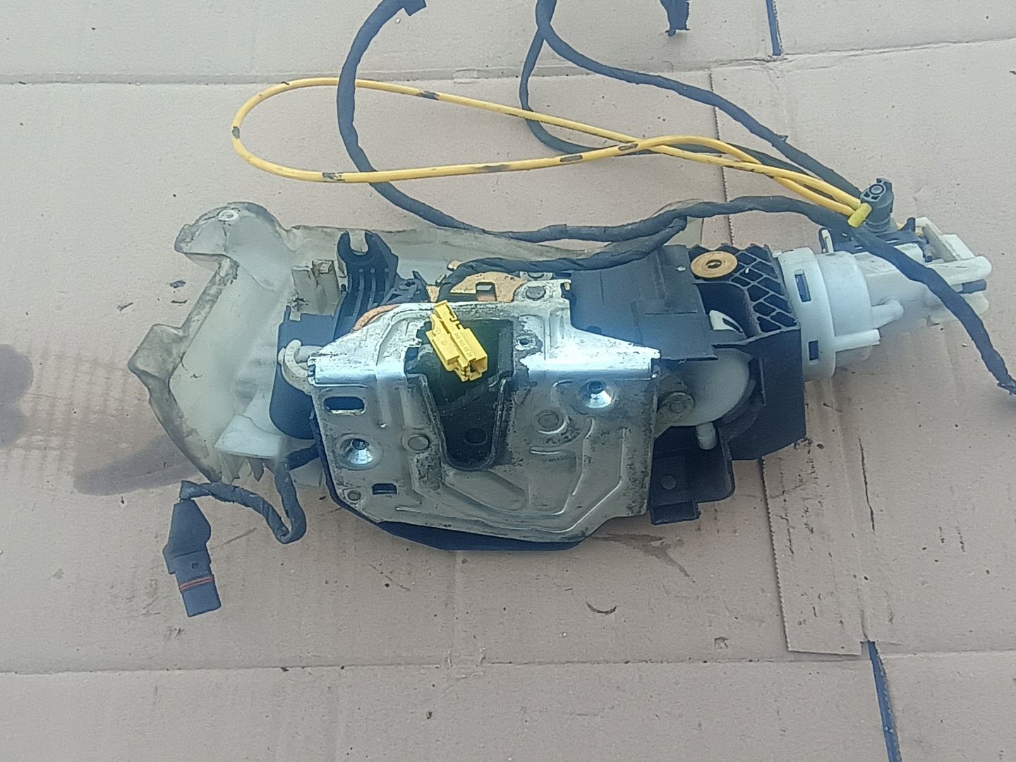 lock door front left MERCEDES W220