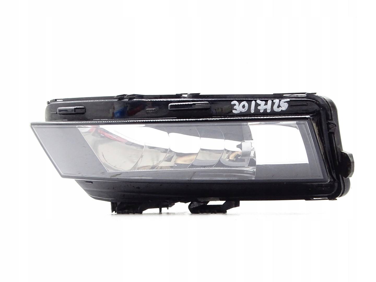 fog light light left LED DRL SKODA OCTAVIA III LIFT 5E0941669F