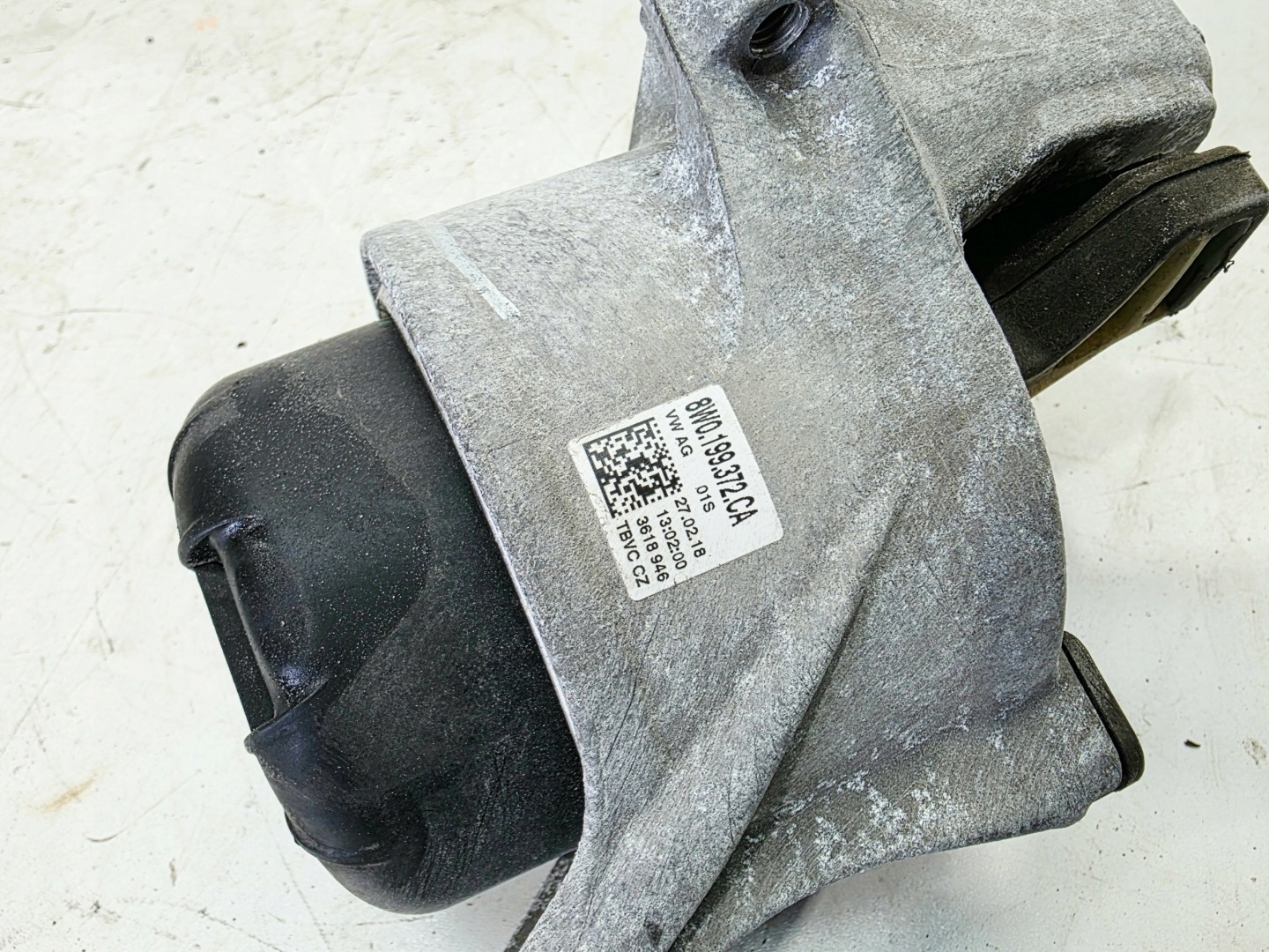 support engine mount right AUDI A4 B9 A5 8W 1.4 TFSI 8W0199372CA