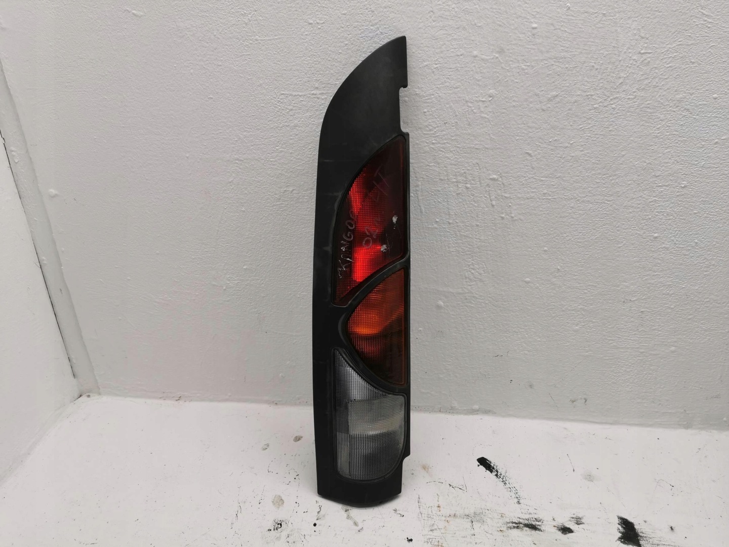 Licht links heck RENAULT KANGOO und 97-03 EU