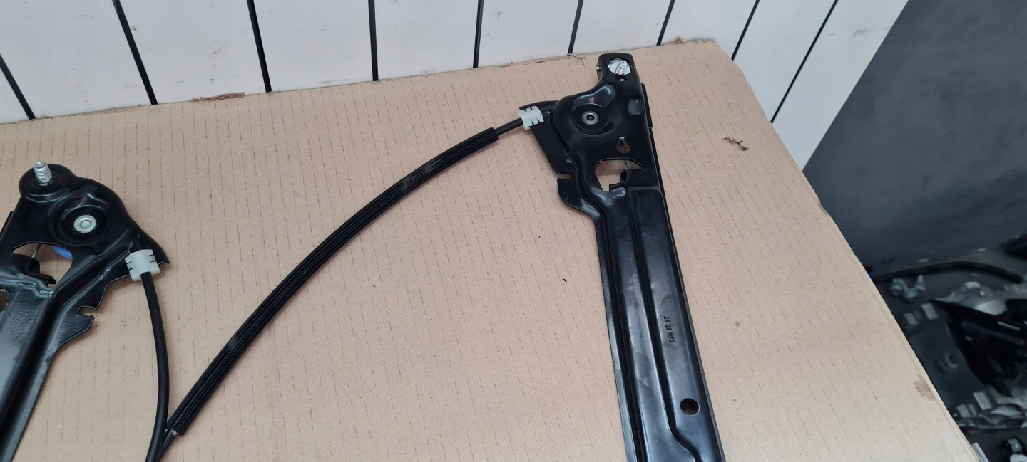 SQ8 4M RSQ8 Q8 mechanism window regulator right front 24R 4M8837462