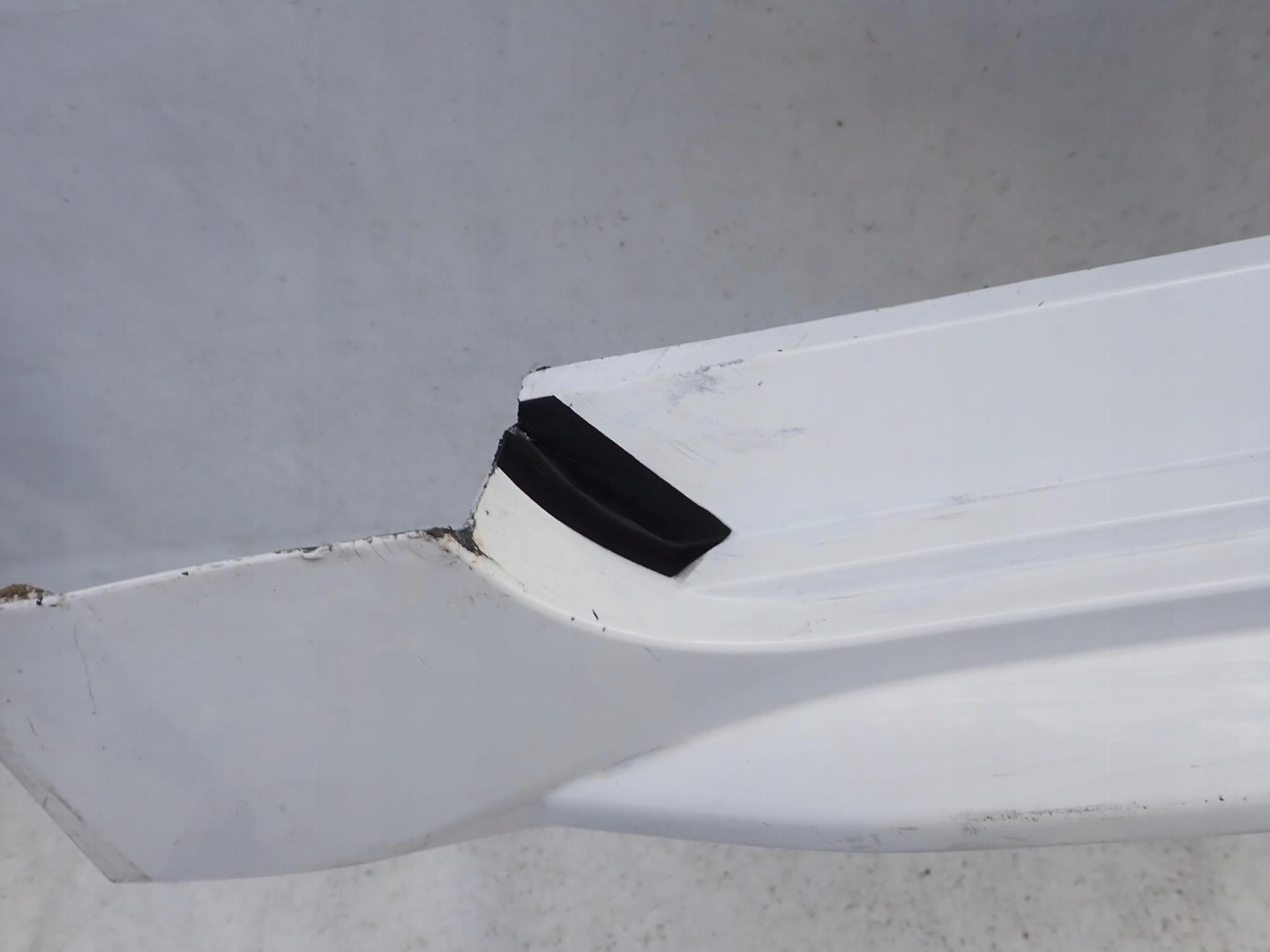 TOYOTA COROLLA XII KOMBI 18- moulding threshold left