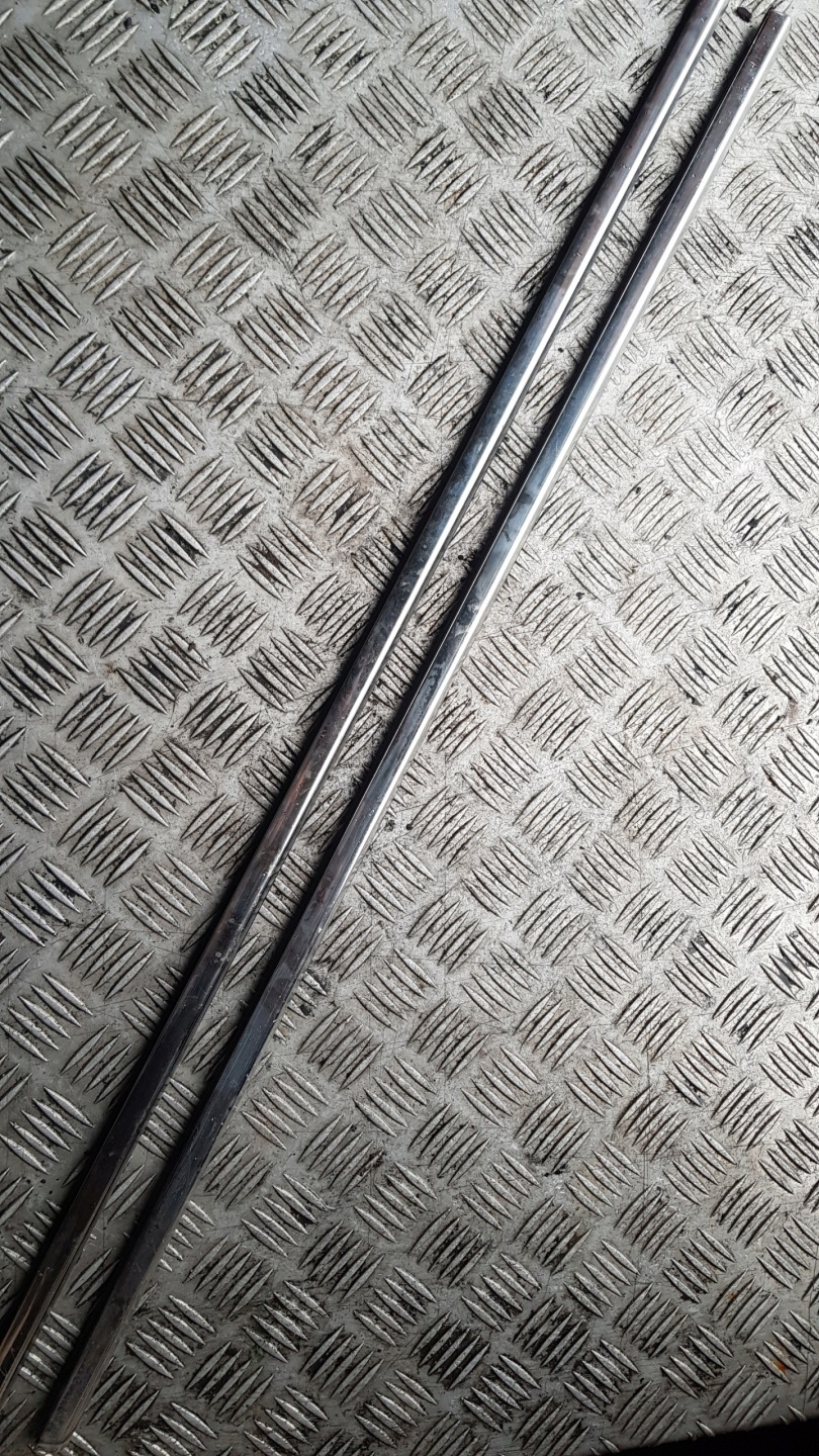 BMW E39 moulding dust left right front CHROM