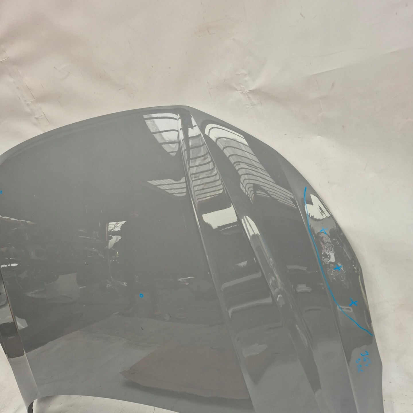 VW ARTEON 17-25 Capot