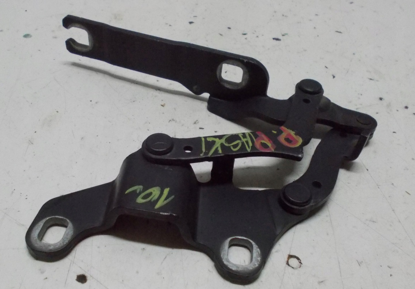 BMW E91 2.0 D 10R hinge bonnets right front 7115264