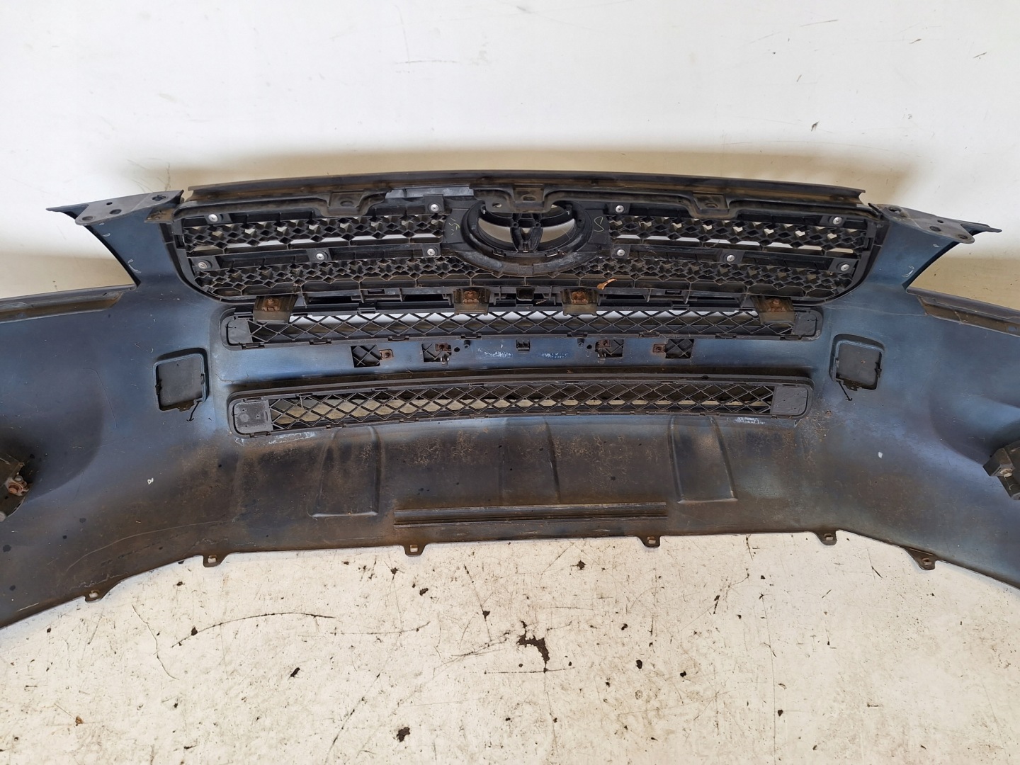 TOYOTA RAV4 III 06-09 bumper