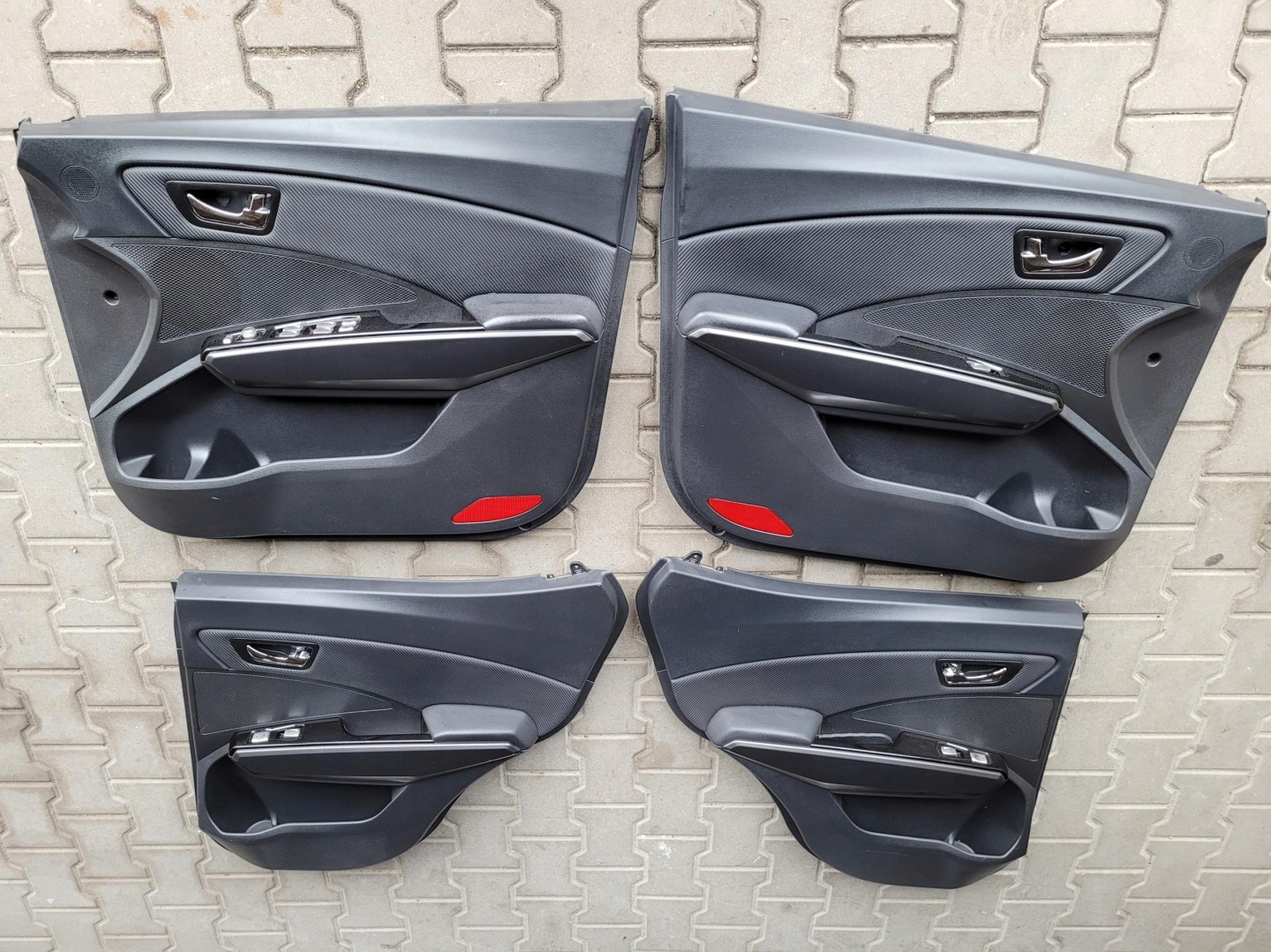 side door front rear part left right SSANGYONG TIVOLI XLV