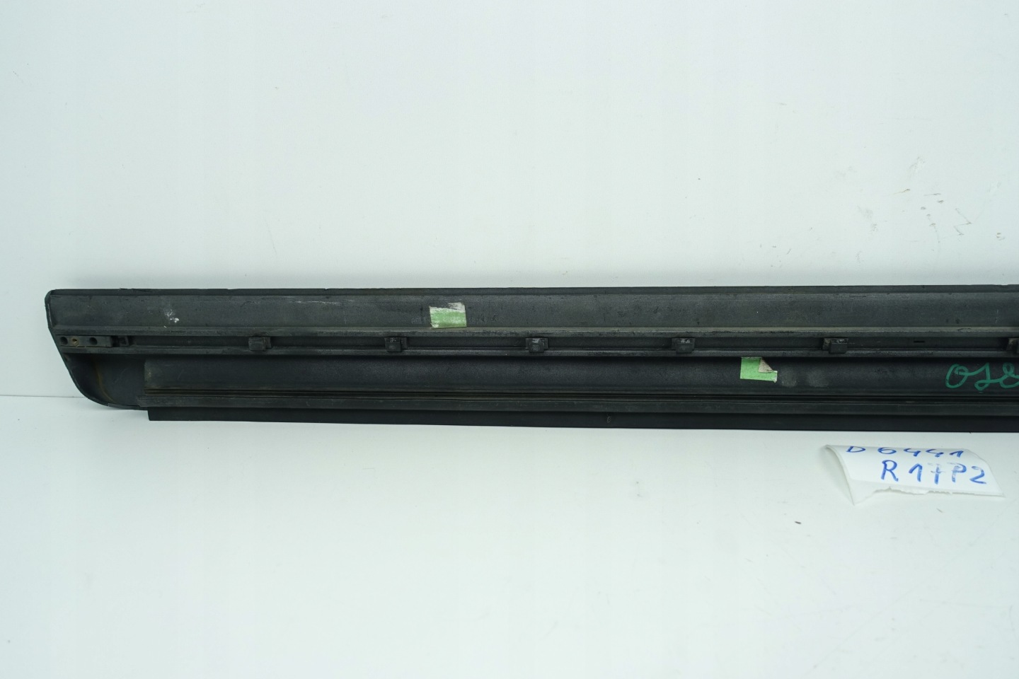 moulding door left front front AUDI A8 D3